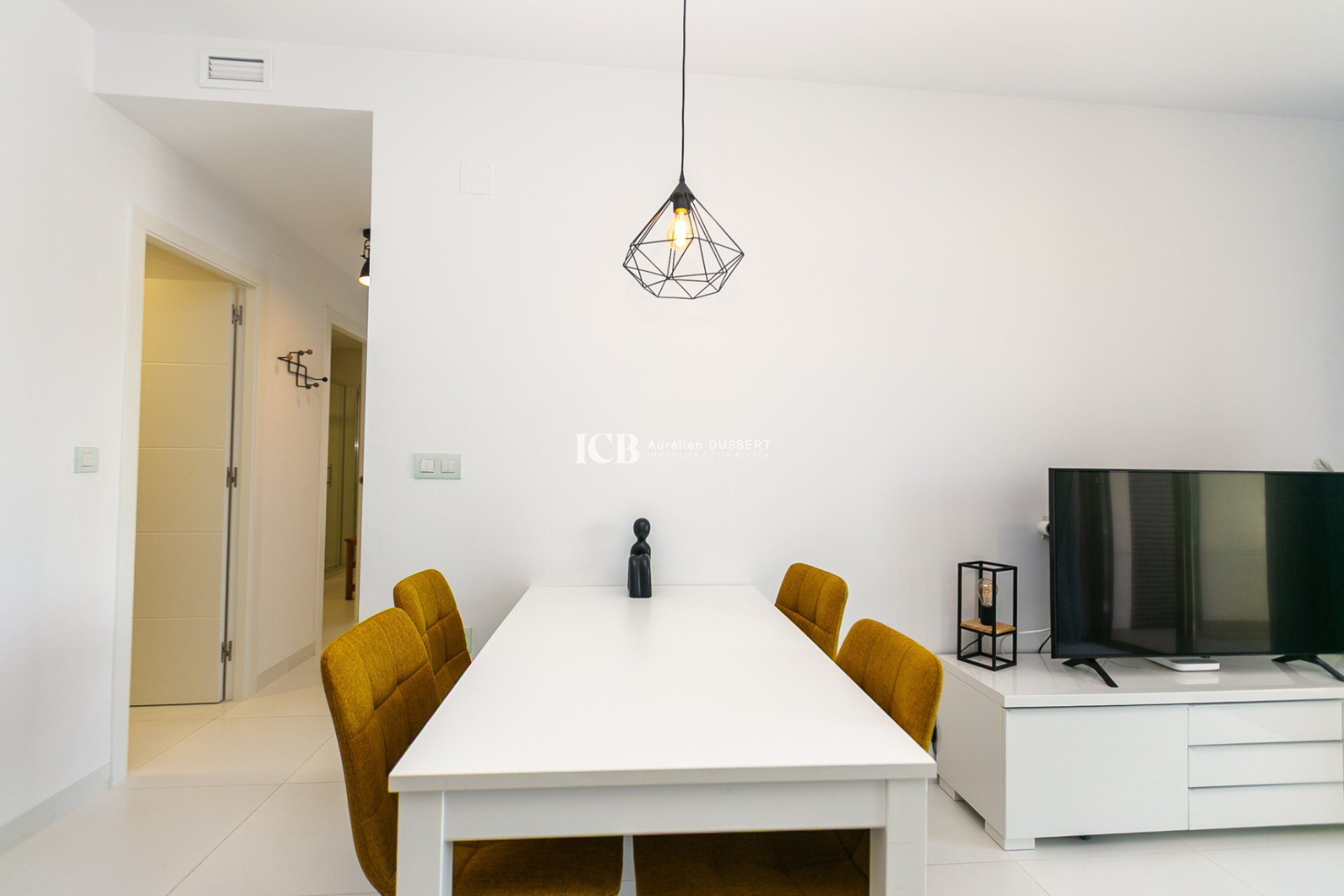 Resale - Apartment / flat -
San Miguel de Salinas - Pueblo