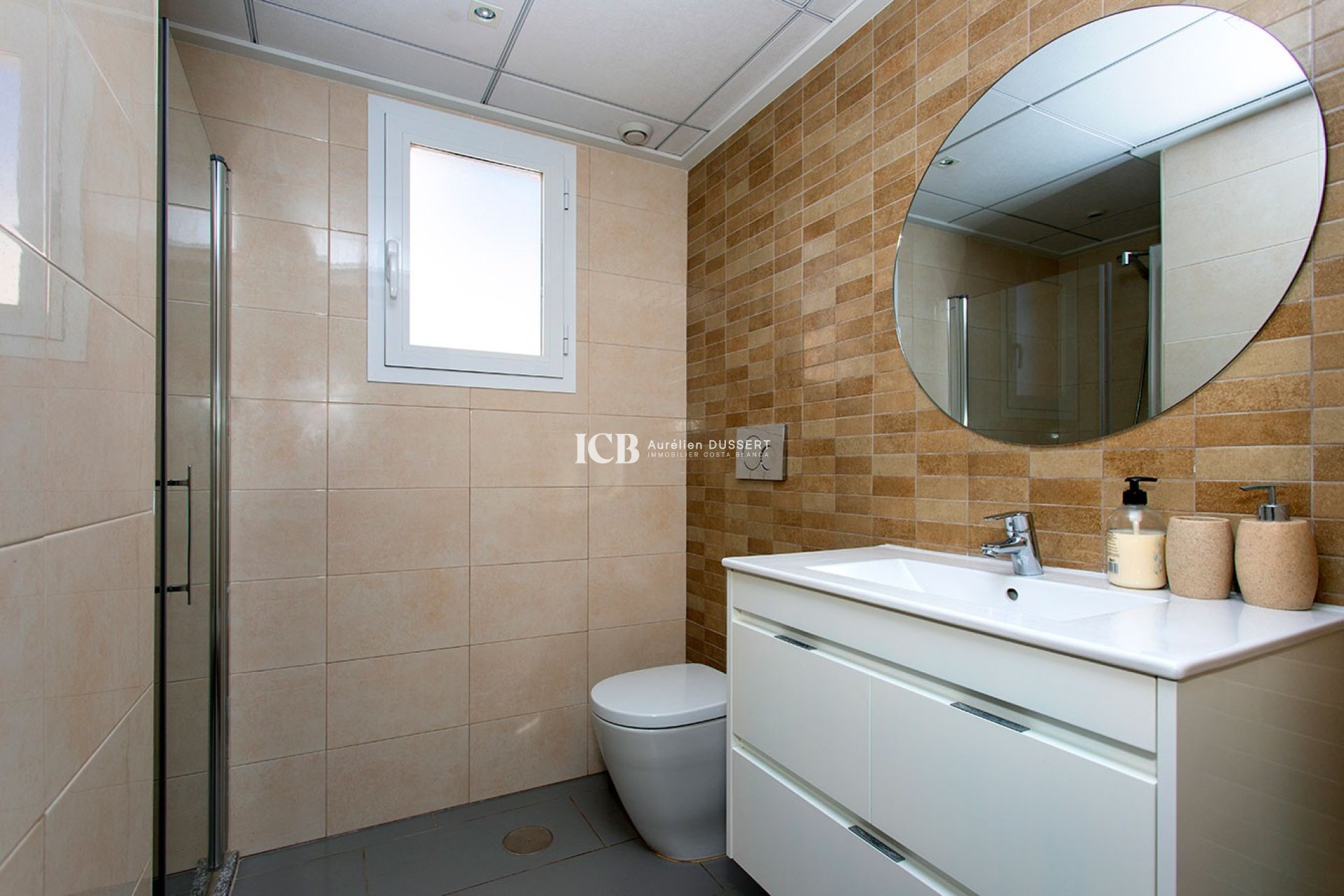 Resale - Apartment / flat -
Torrevieja - Aguas Nuevas