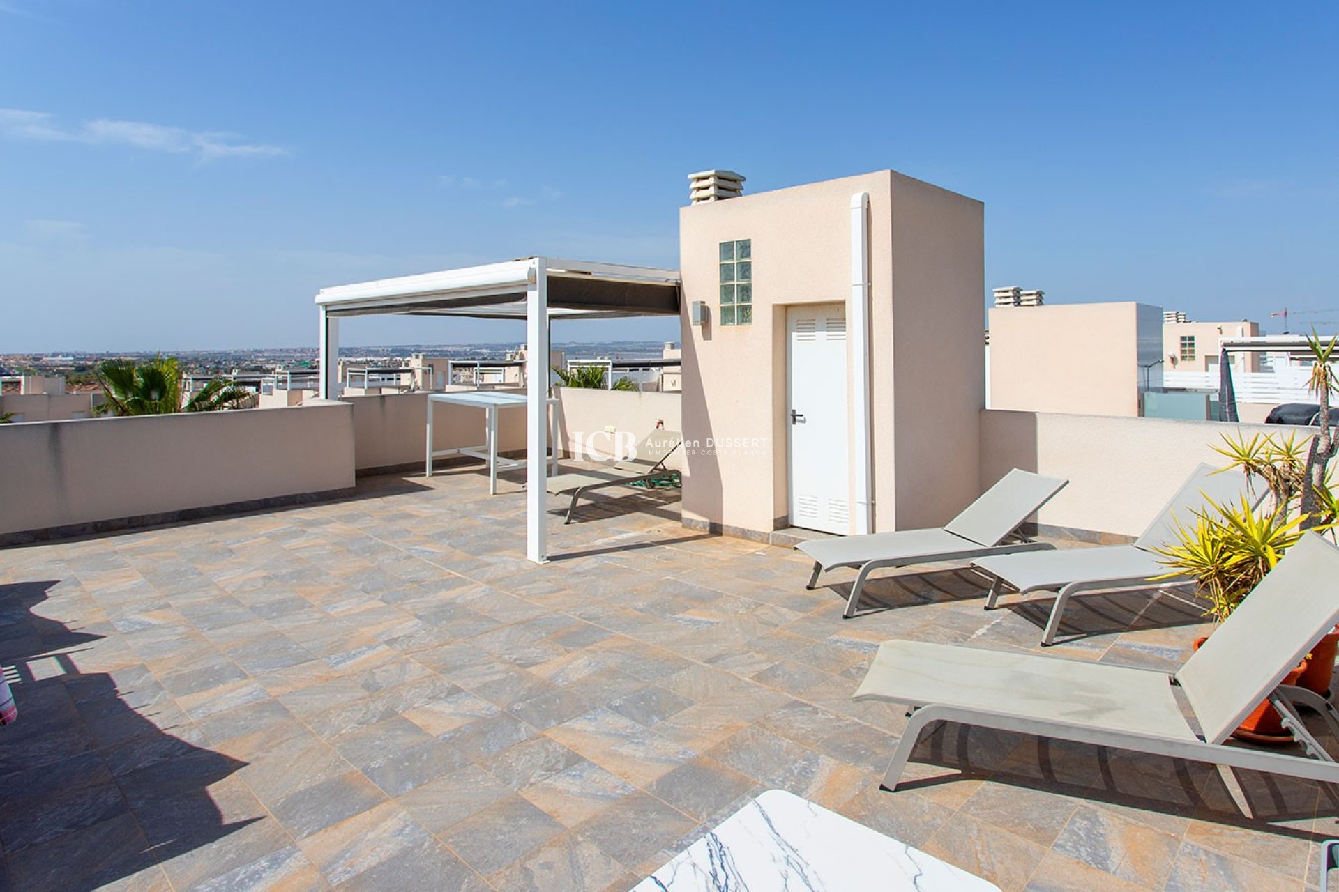 Resale - Apartment / flat -
Torrevieja - Aguas Nuevas