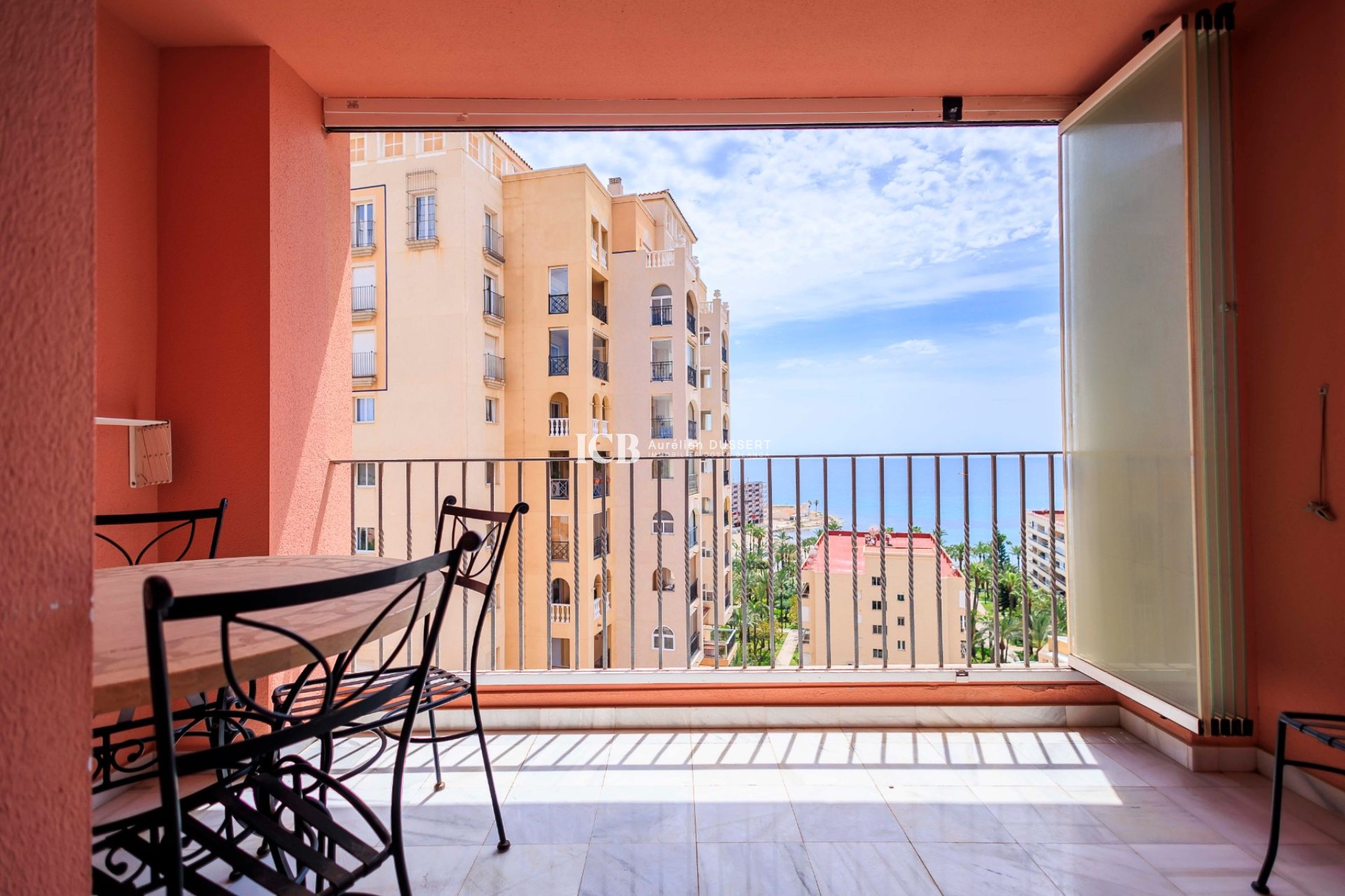 Resale - Apartment / flat -
Torrevieja - Aldea del mar