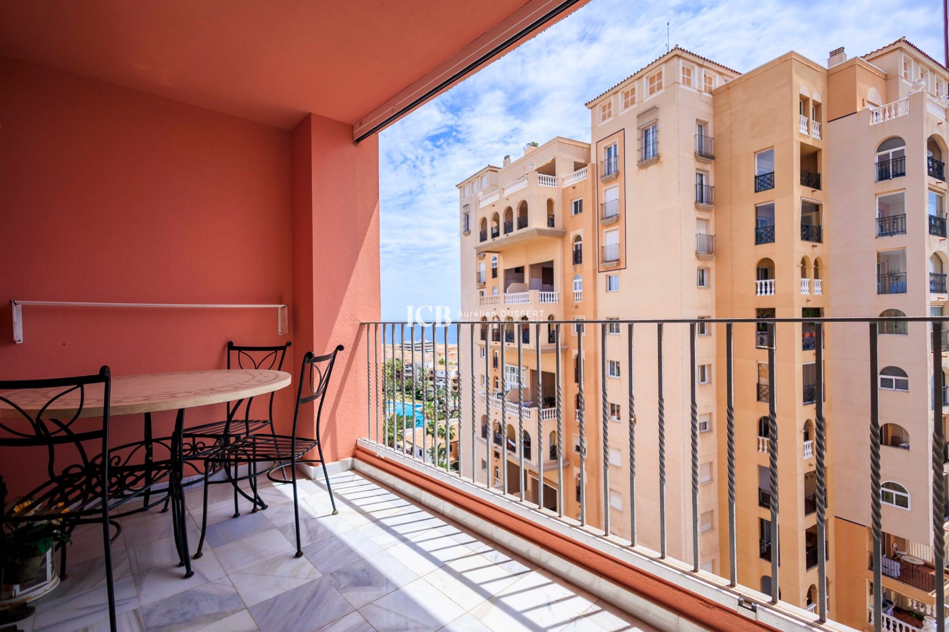 Resale - Apartment / flat -
Torrevieja - Aldea del mar