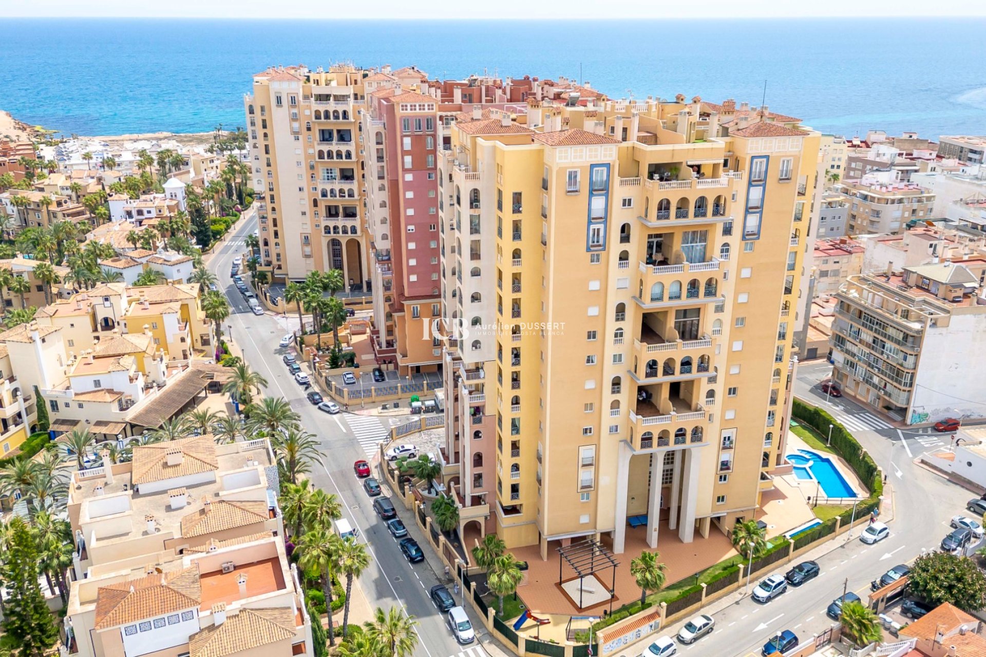 Resale - Apartment / flat -
Torrevieja - Aldea del mar