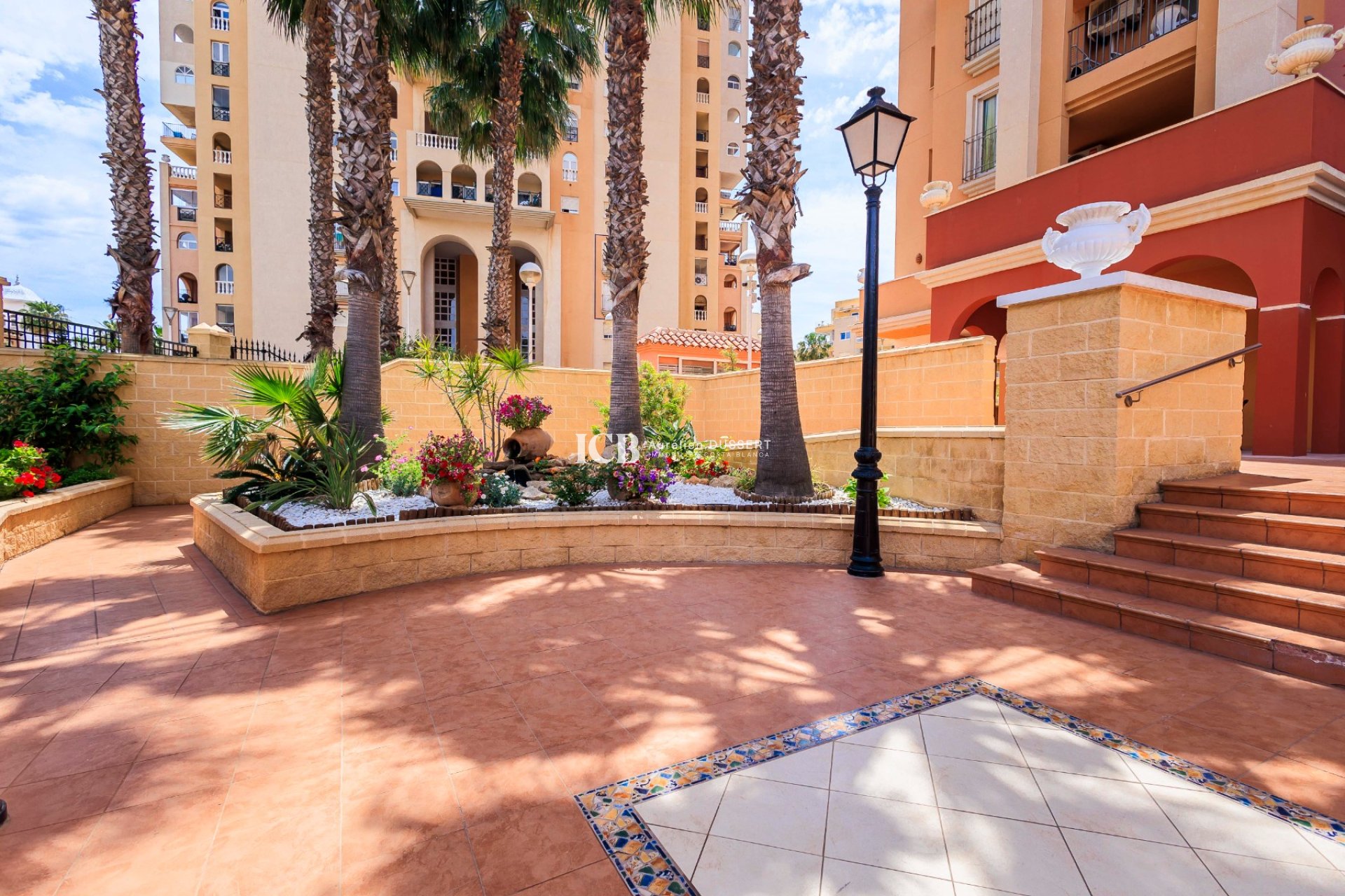 Resale - Apartment / flat -
Torrevieja - Aldea del mar