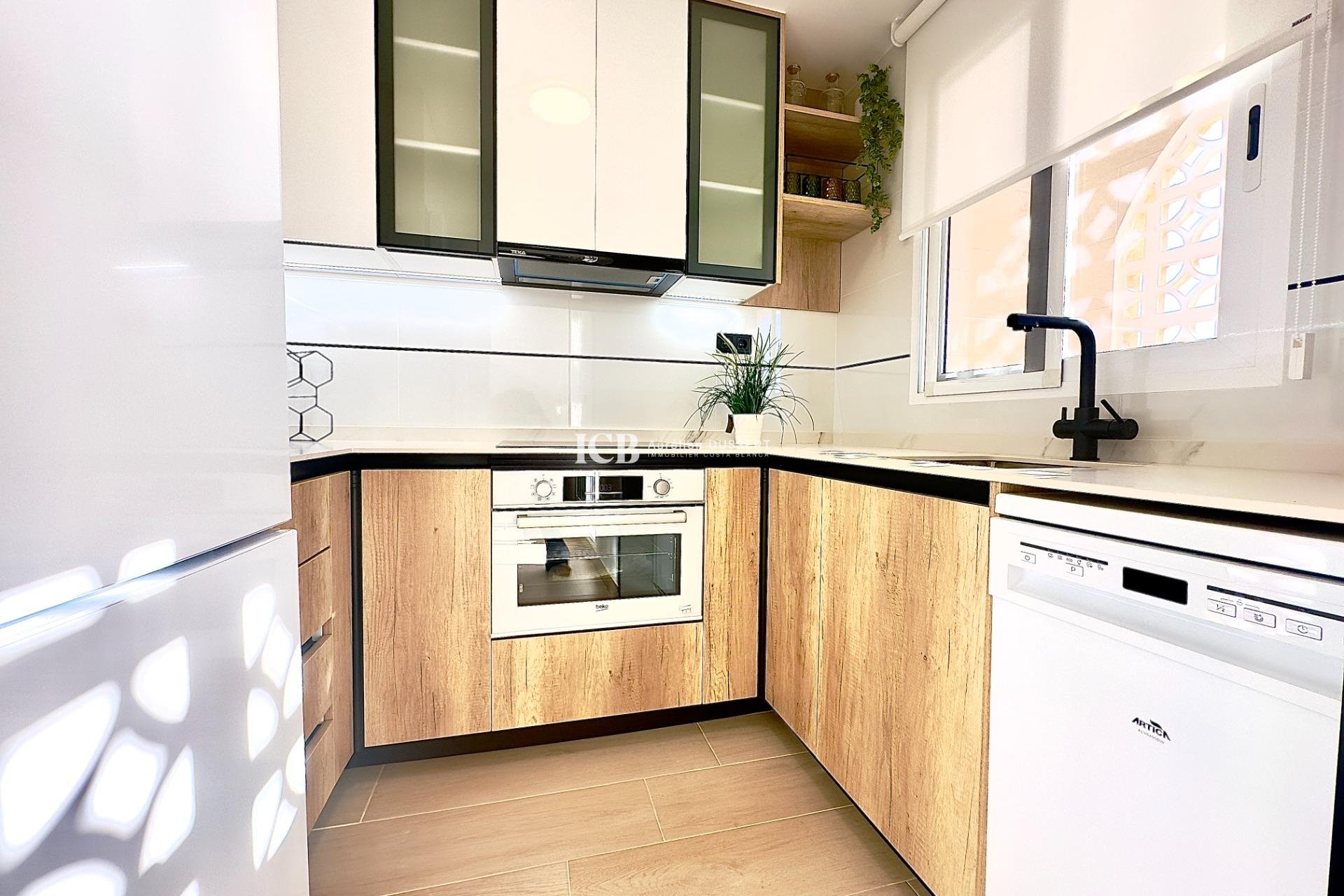 Resale - Apartment / flat -
Torrevieja - Cabo cervera