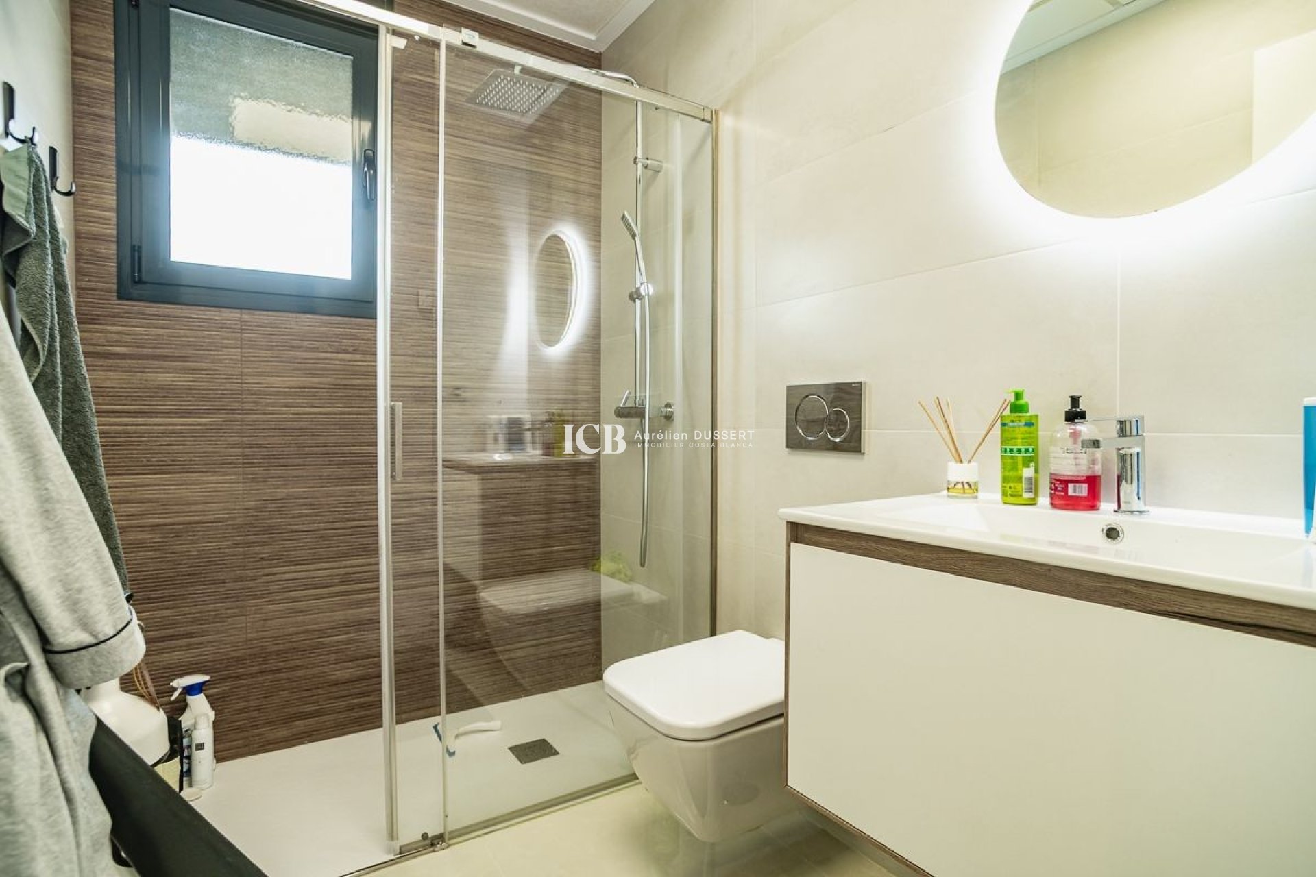 Resale - Apartment / flat -
Torrevieja - Calas blanca