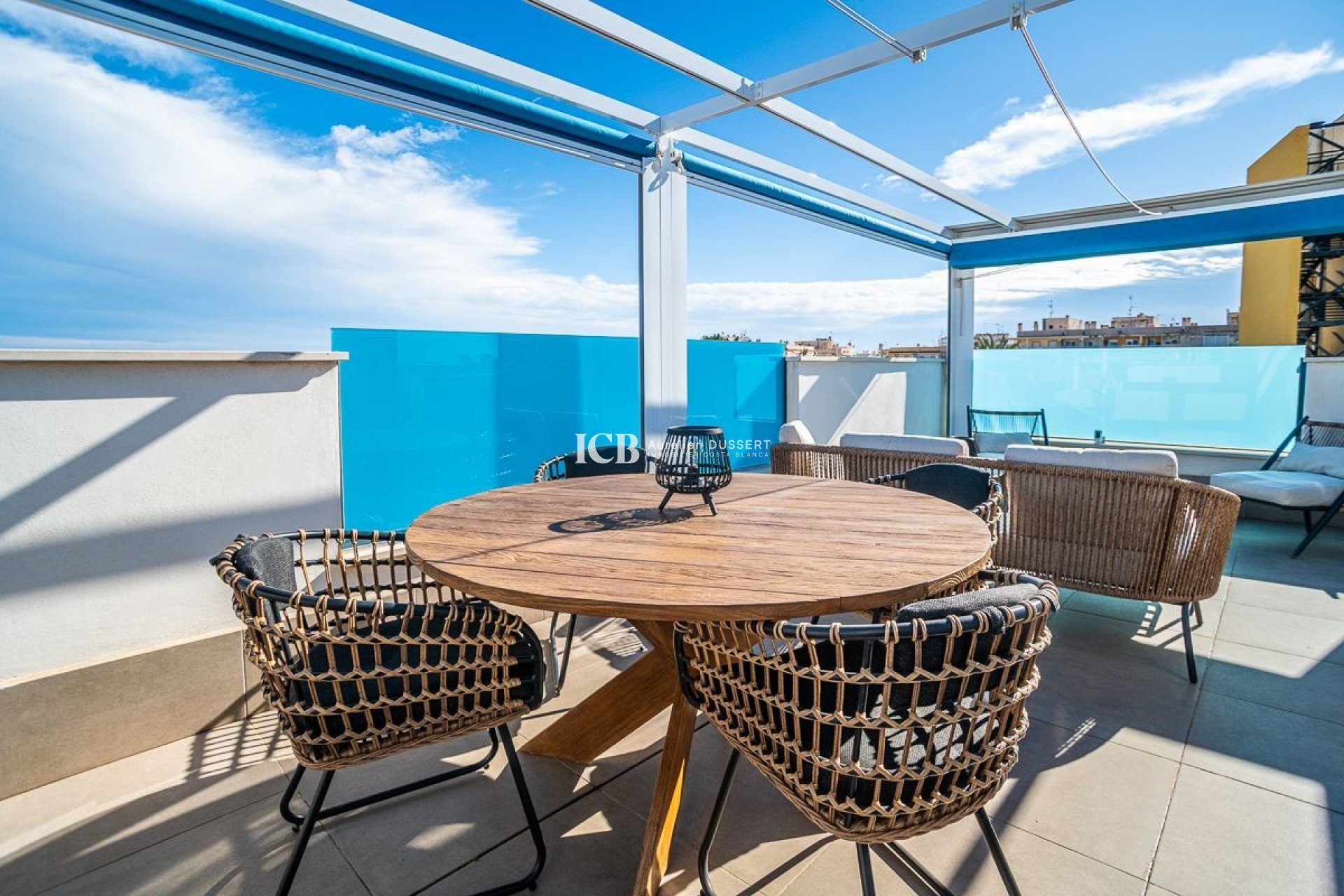 Resale - Apartment / flat -
Torrevieja - Calas blanca