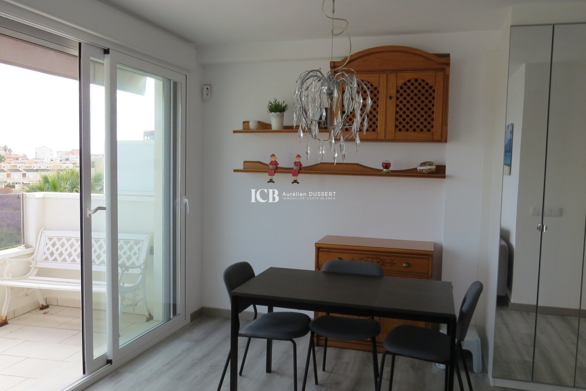 Resale - Apartment / flat -
Torrevieja - Center