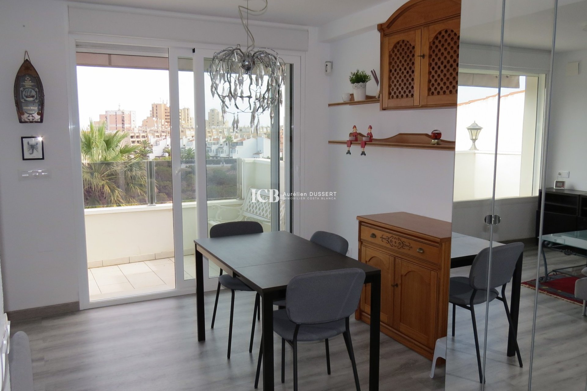 Resale - Apartment / flat -
Torrevieja - Center