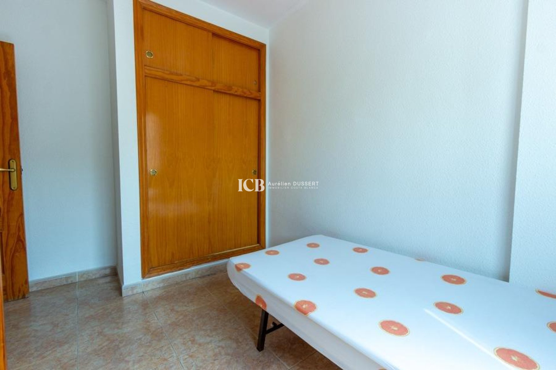 Resale - Apartment / flat -
Torrevieja - Centro