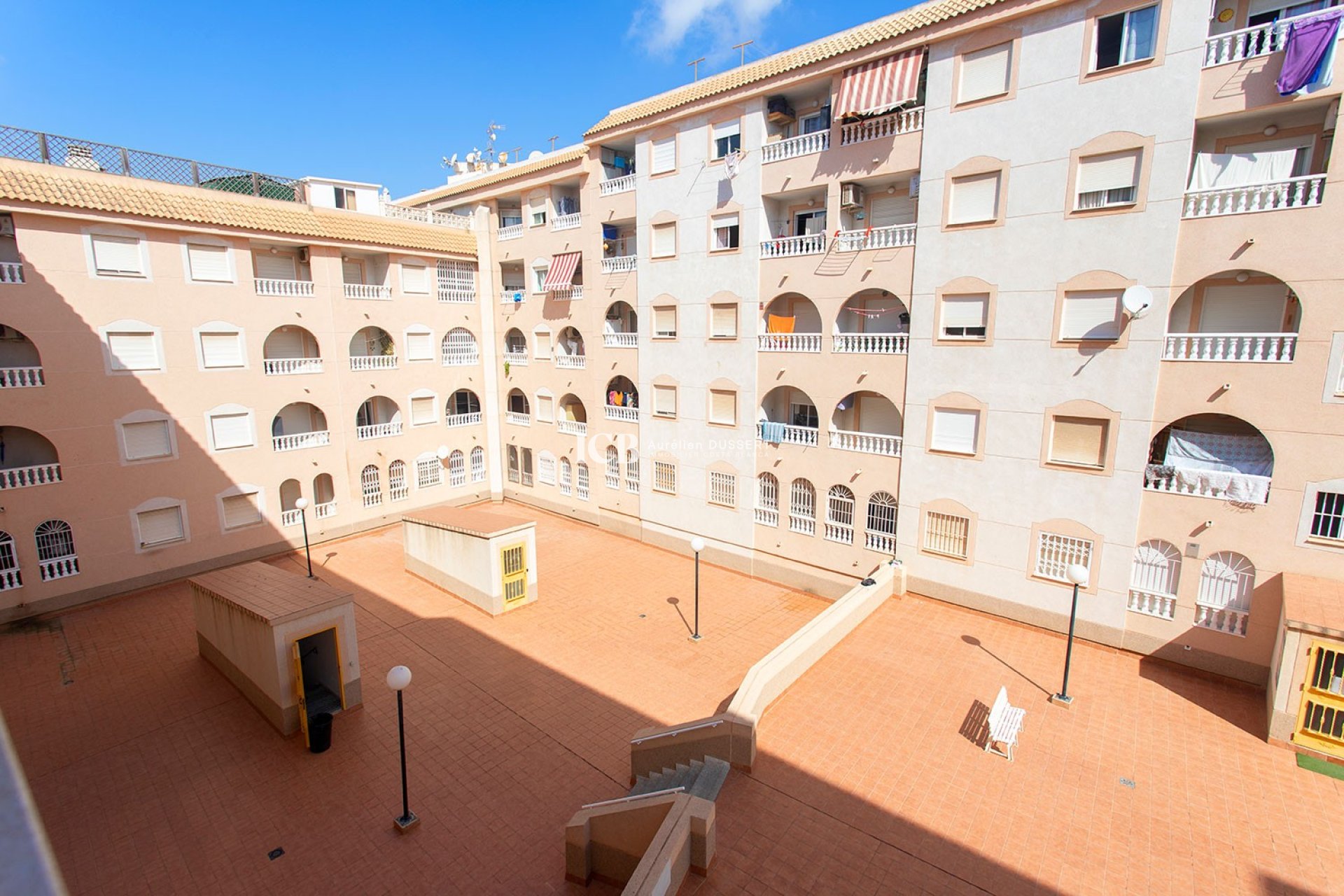 Resale - Apartment / flat -
Torrevieja - Centro