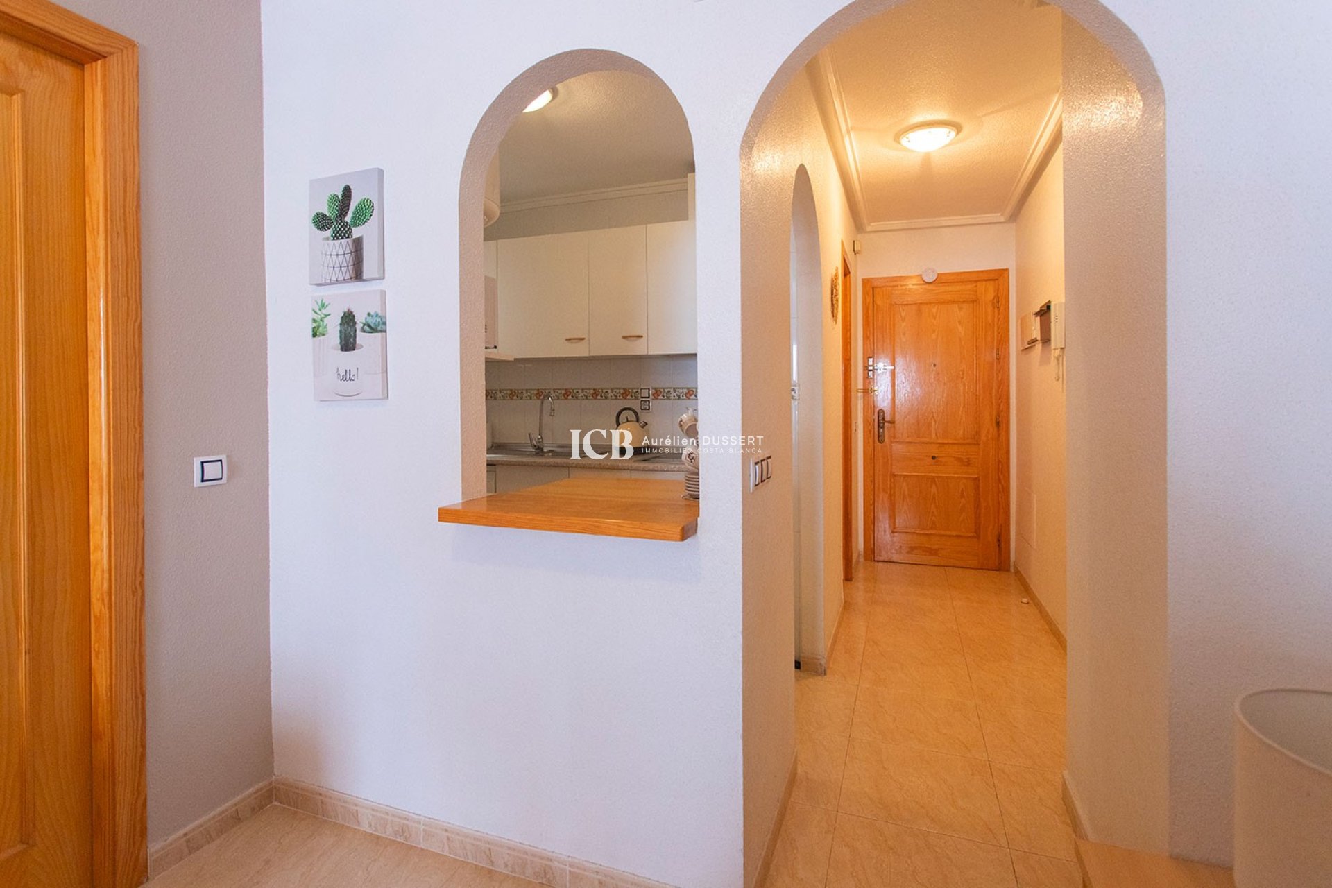 Resale - Apartment / flat -
Torrevieja - Centro