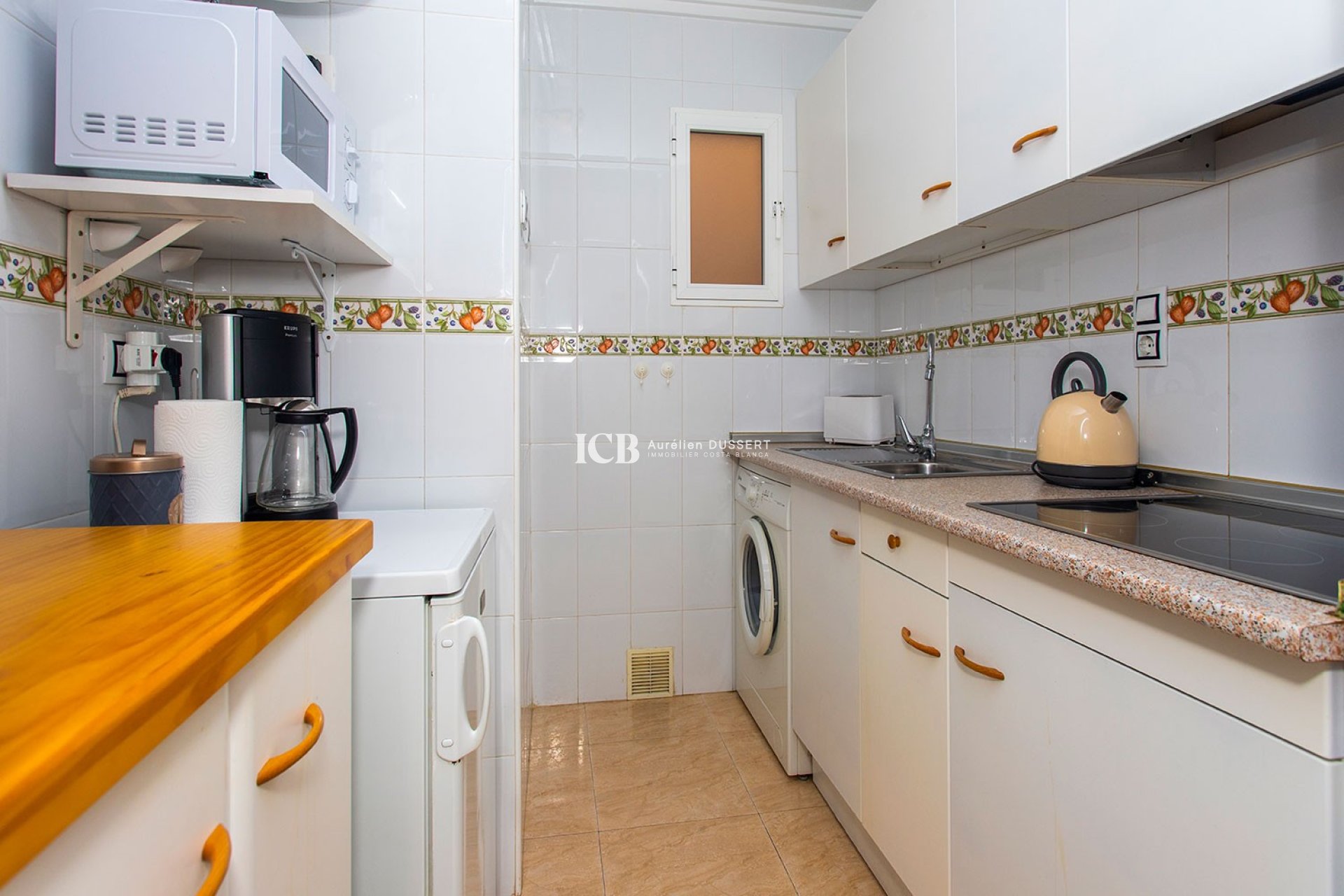 Resale - Apartment / flat -
Torrevieja - Centro