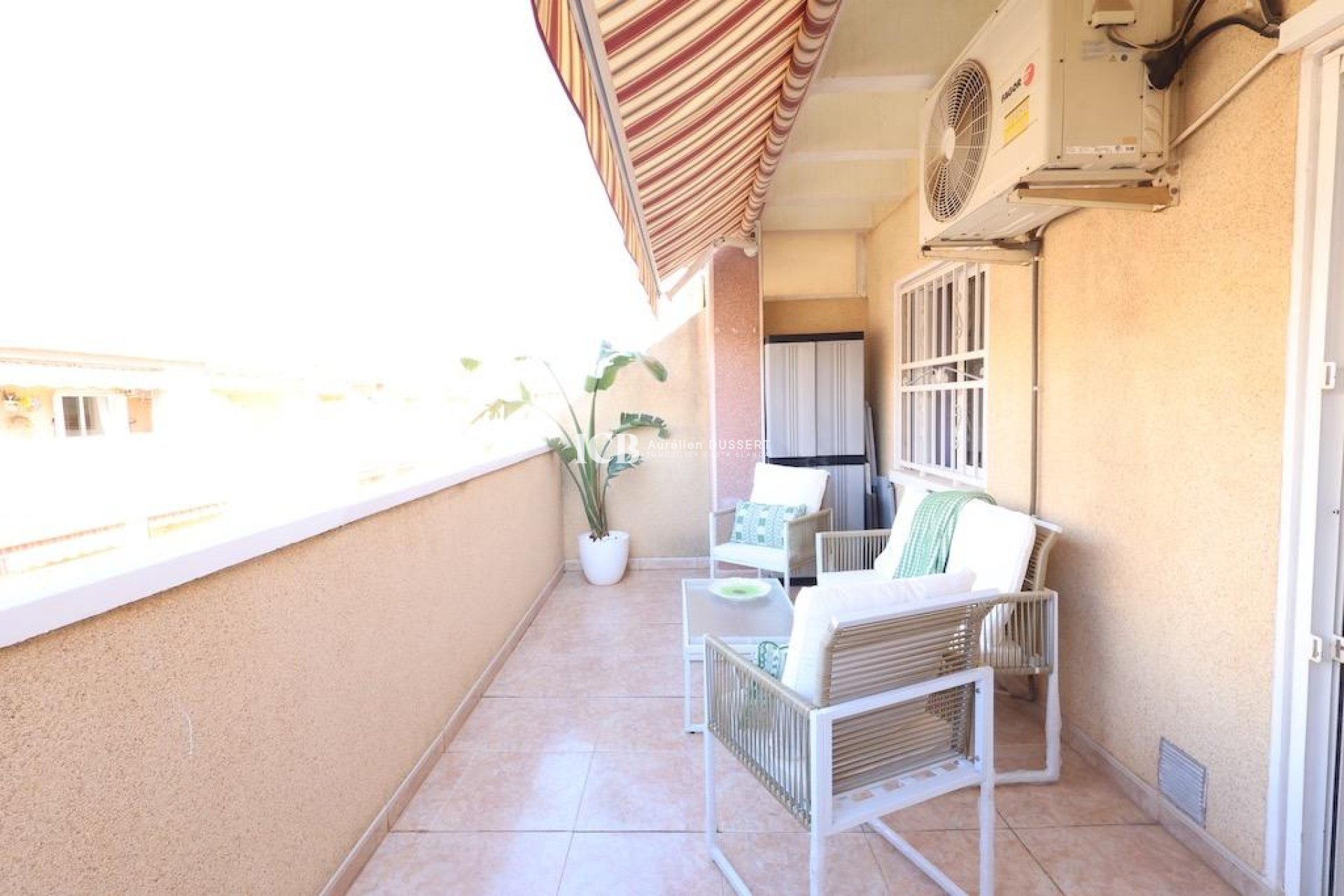 Resale - Apartment / flat -
Torrevieja - Centro