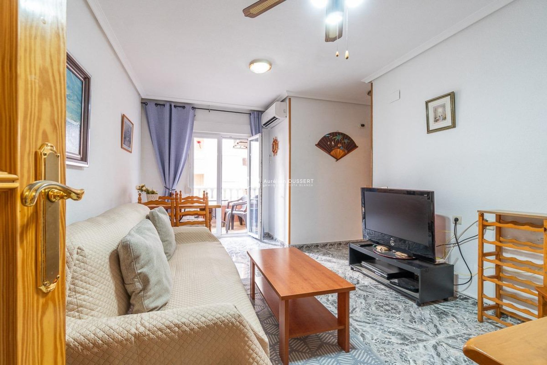 Resale - Apartment / flat -
Torrevieja - Centro