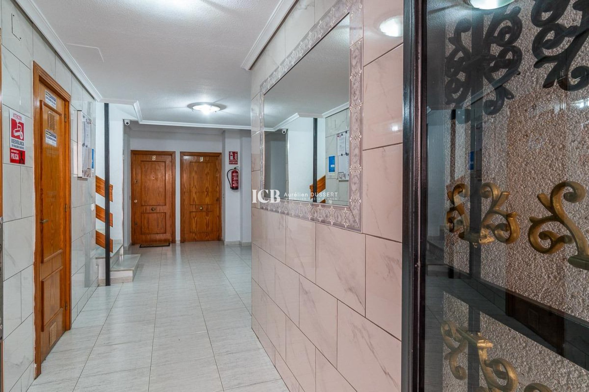 Resale - Apartment / flat -
Torrevieja - Centro