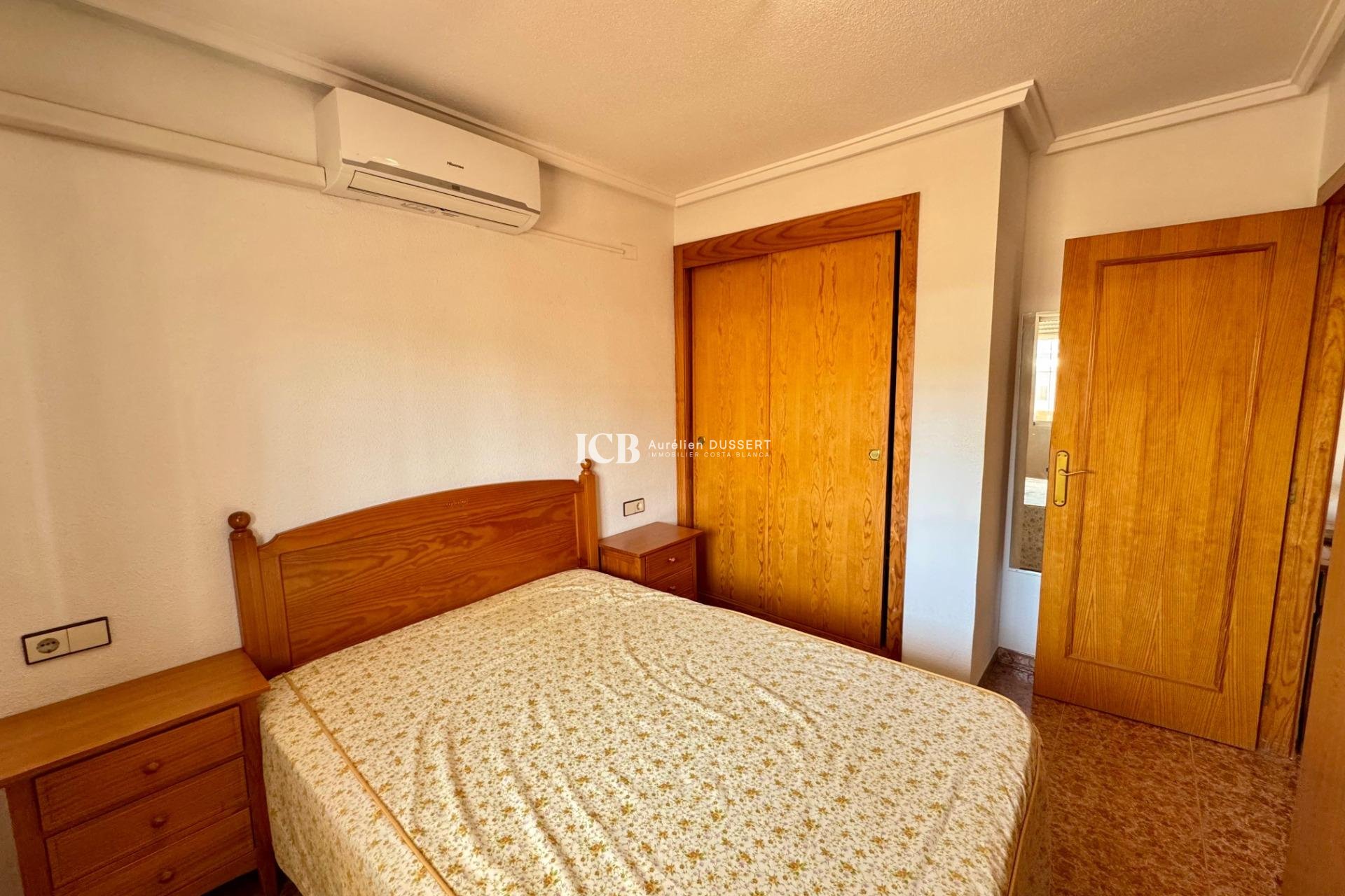 Resale - Apartment / flat -
Torrevieja - Centro