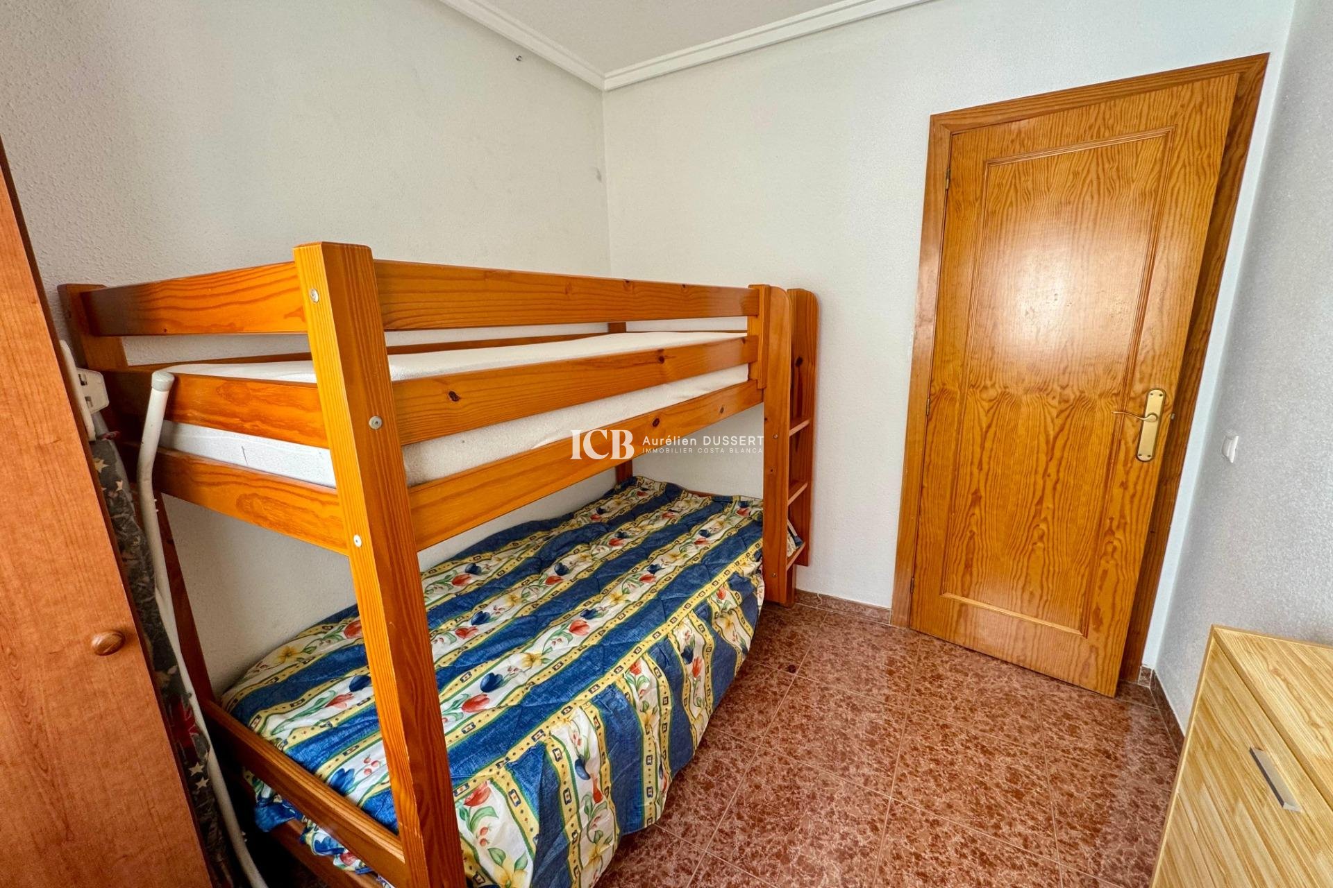 Resale - Apartment / flat -
Torrevieja - Centro