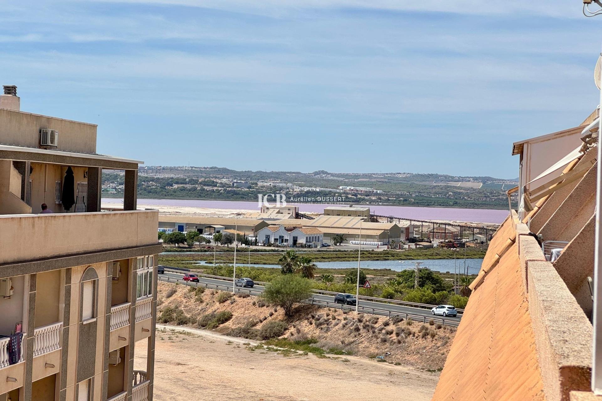 Resale - Apartment / flat -
Torrevieja - Centro