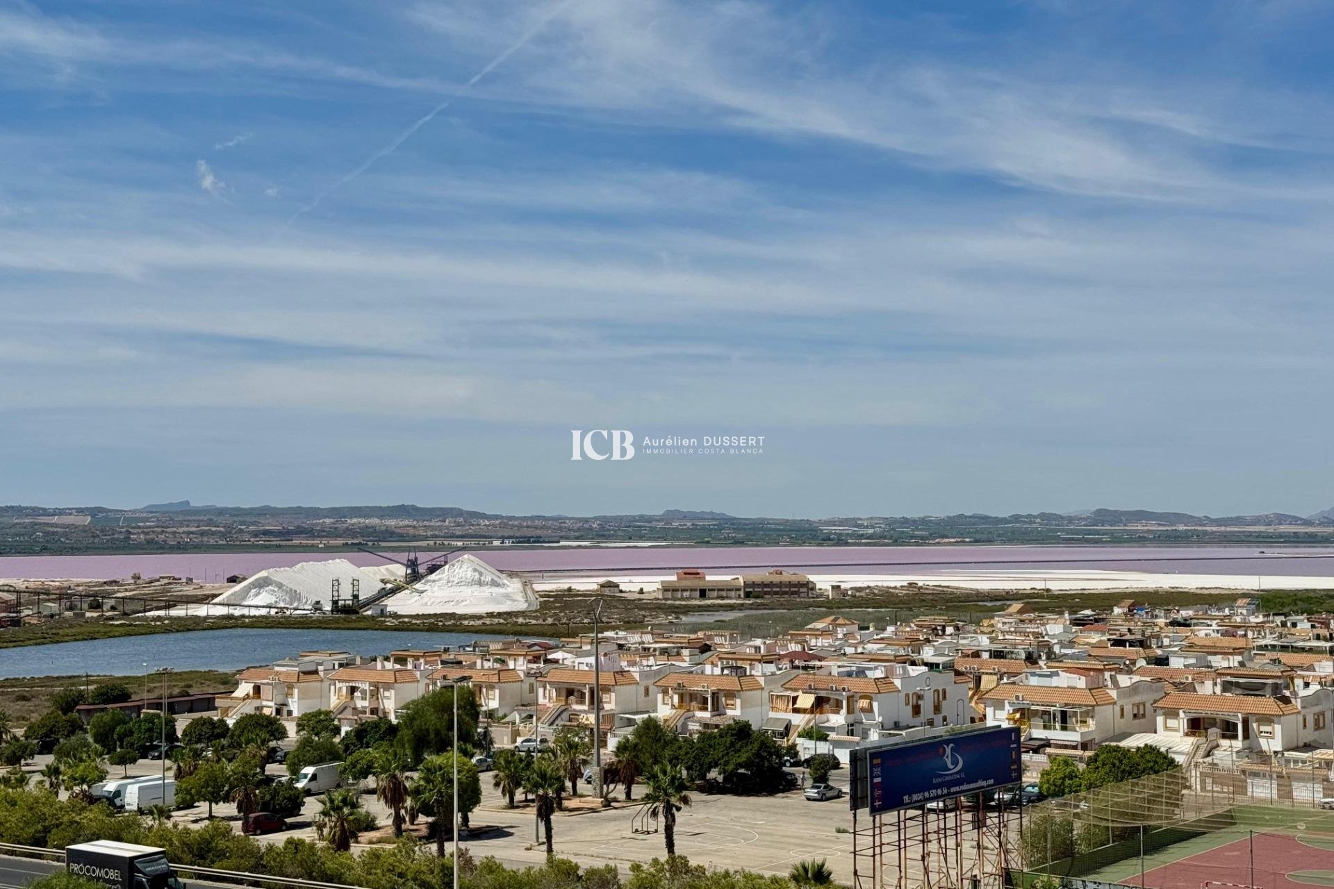 Resale - Apartment / flat -
Torrevieja - Centro