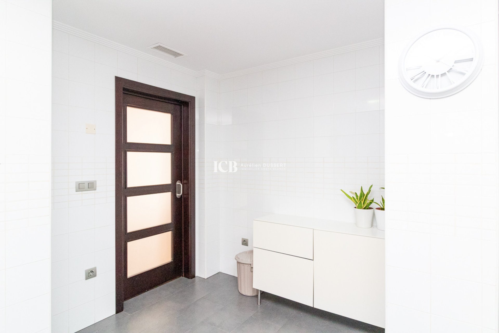 Resale - Apartment / flat -
Torrevieja - Centro