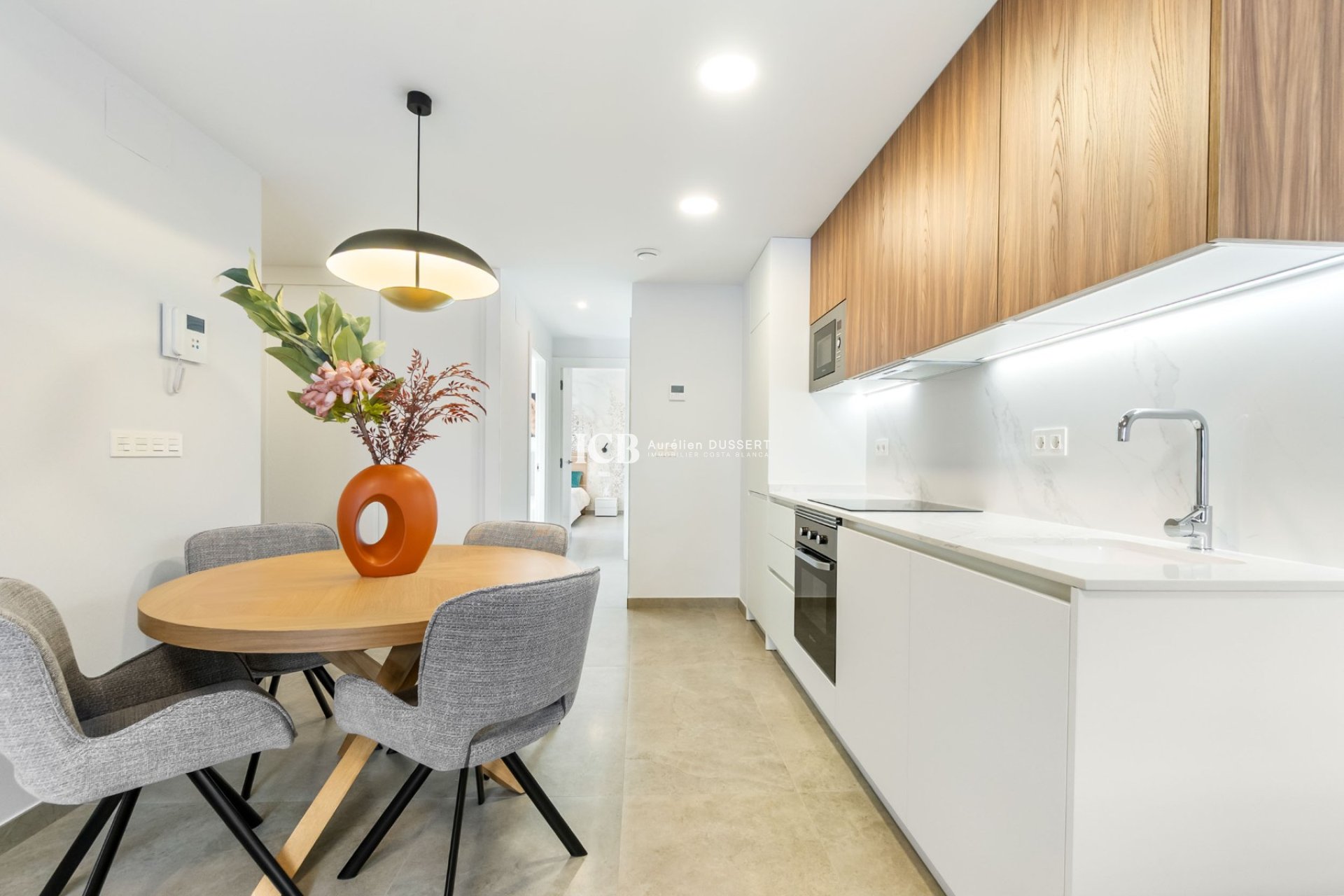 Resale - Apartment / flat -
Torrevieja - Centro