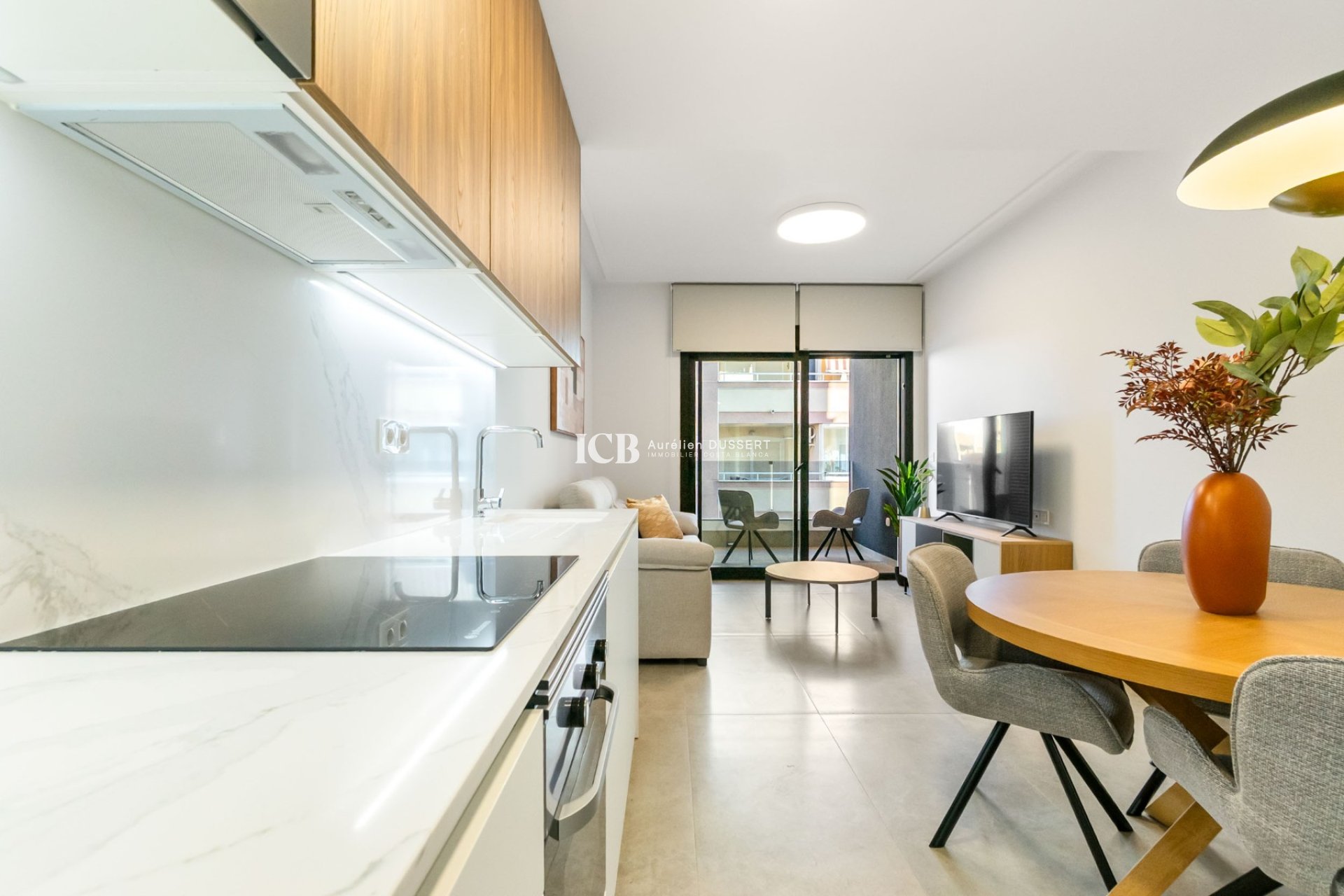 Resale - Apartment / flat -
Torrevieja - Centro