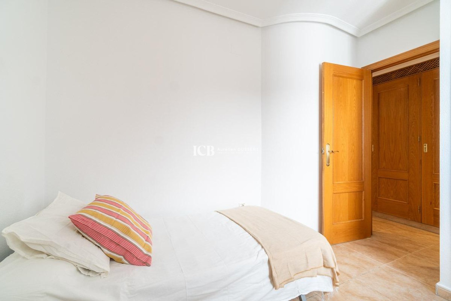 Resale - Apartment / flat -
Torrevieja - Centro