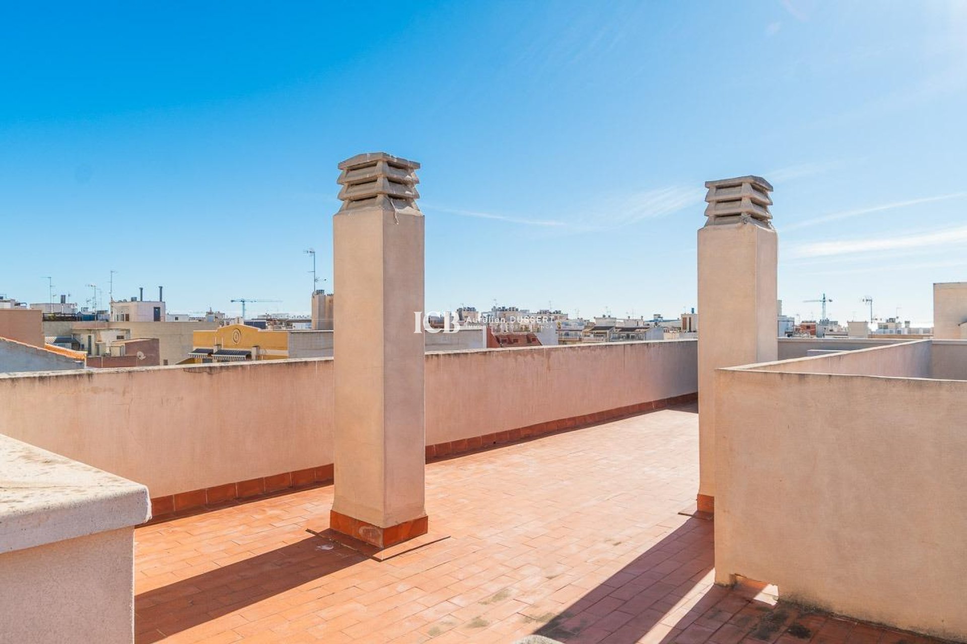 Resale - Apartment / flat -
Torrevieja - Centro