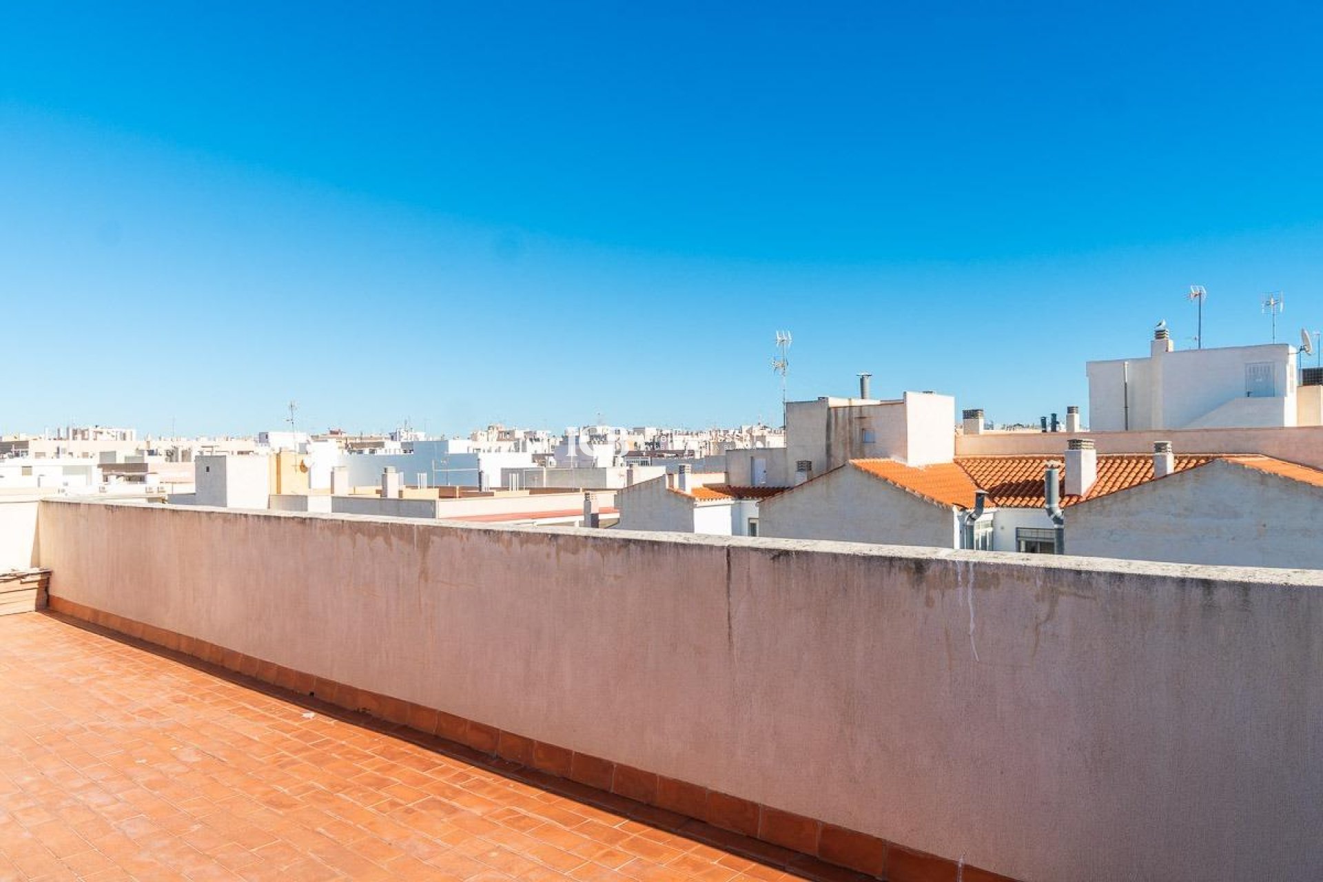 Resale - Apartment / flat -
Torrevieja - Centro
