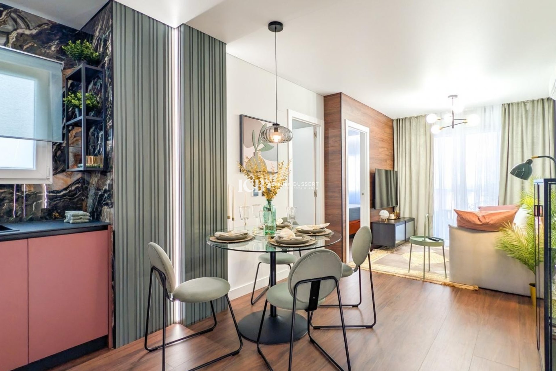 Resale - Apartment / flat -
Torrevieja - Centro