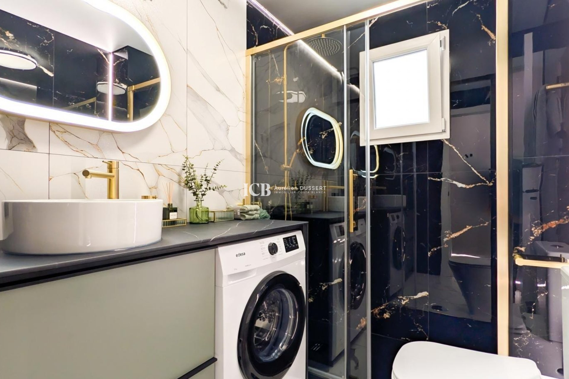 Resale - Apartment / flat -
Torrevieja - Centro