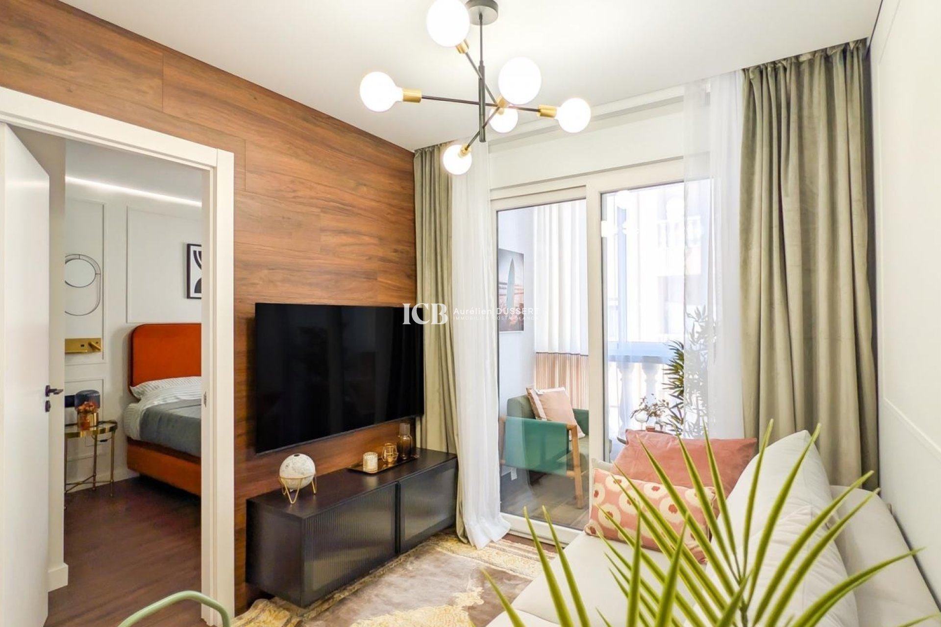 Resale - Apartment / flat -
Torrevieja - Centro