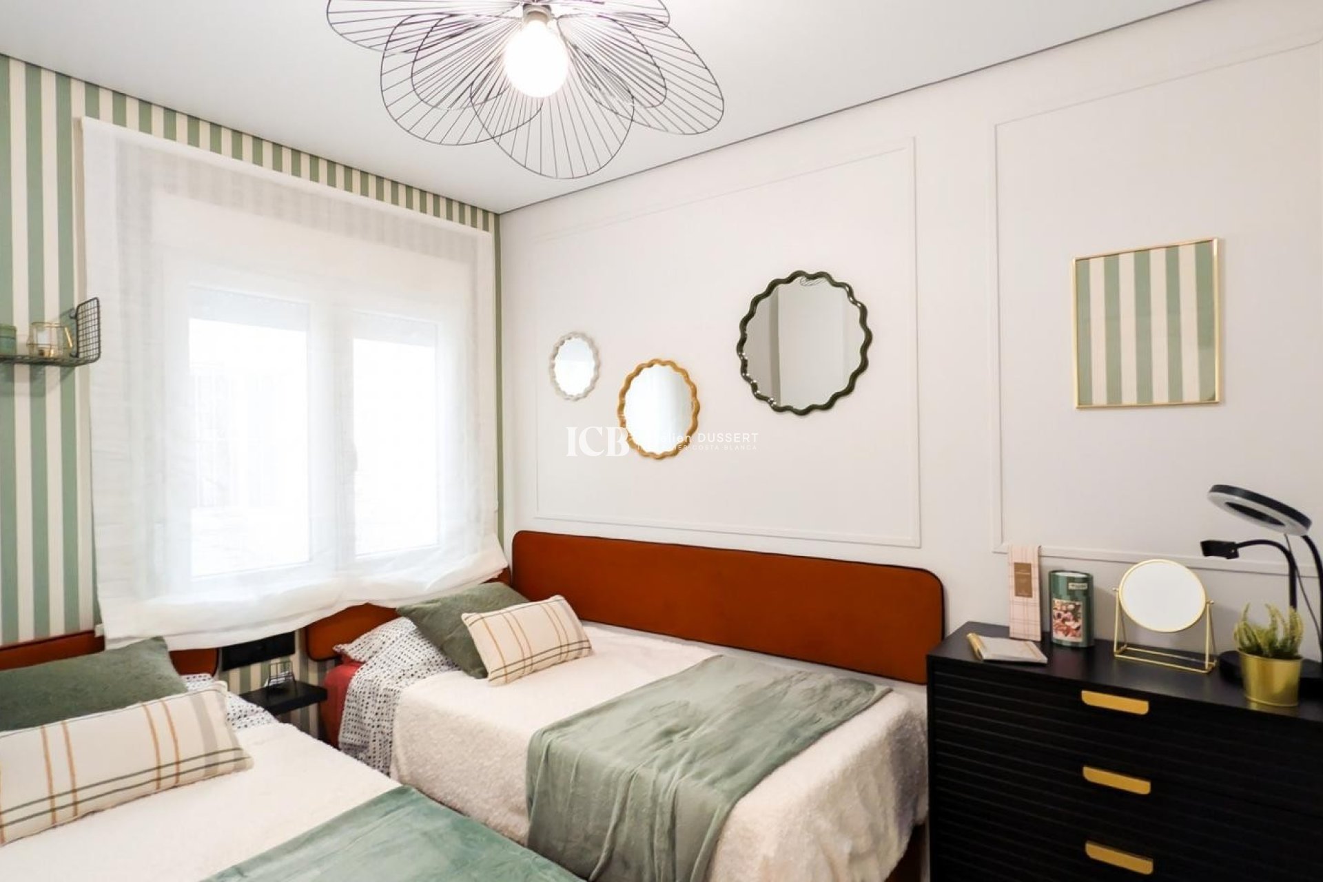 Resale - Apartment / flat -
Torrevieja - Centro