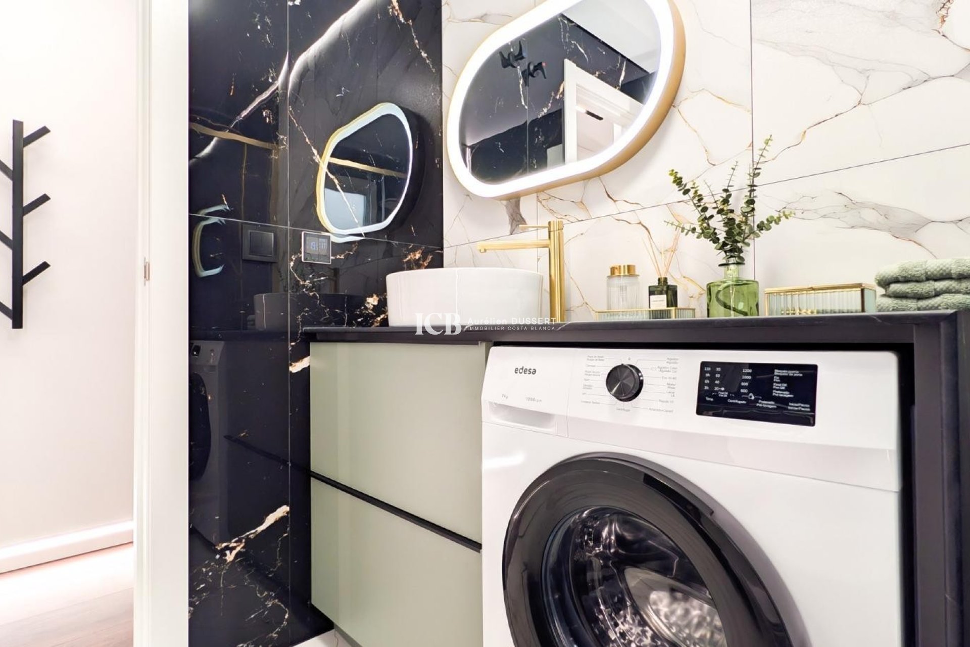 Resale - Apartment / flat -
Torrevieja - Centro