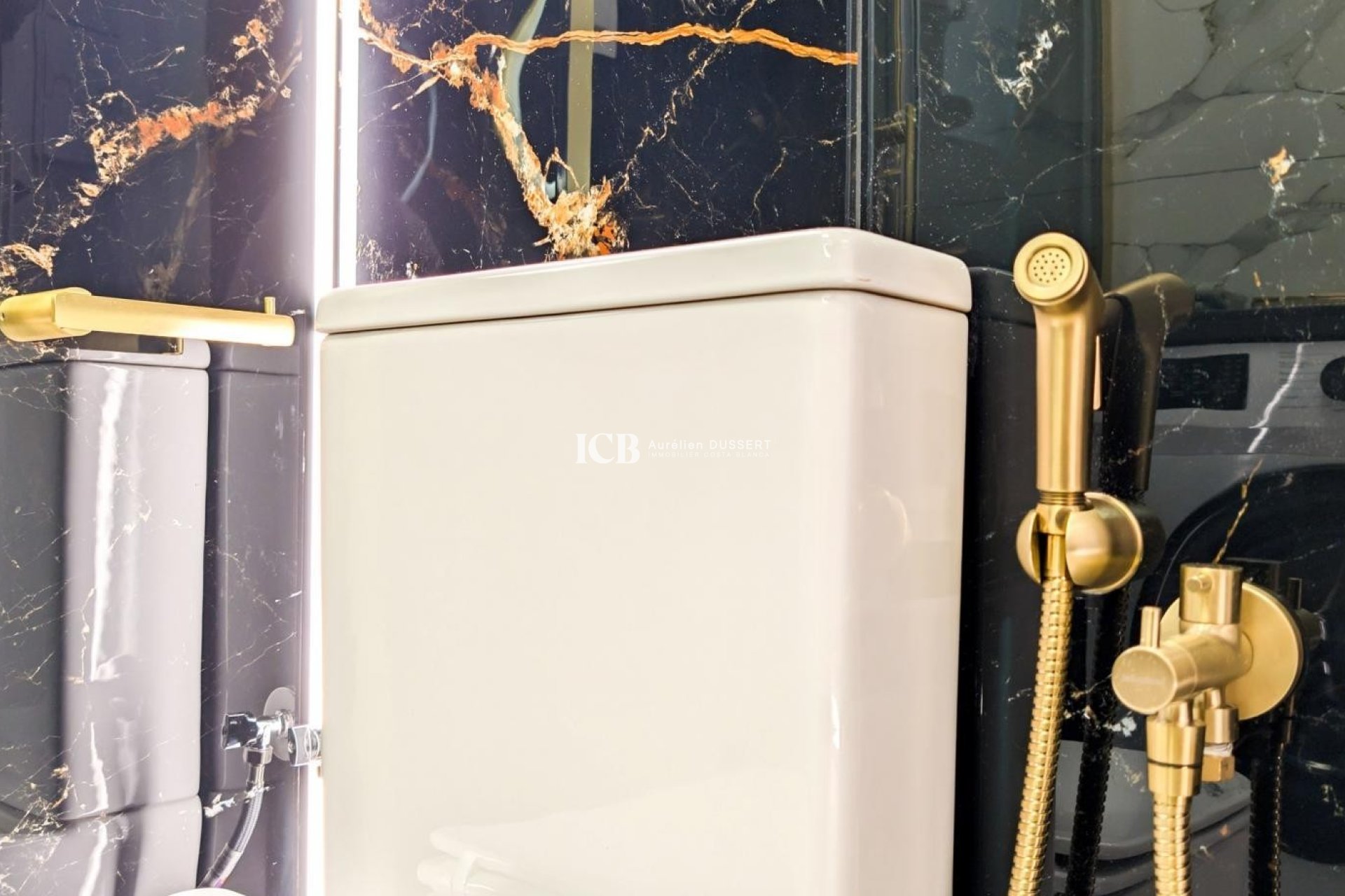 Resale - Apartment / flat -
Torrevieja - Centro