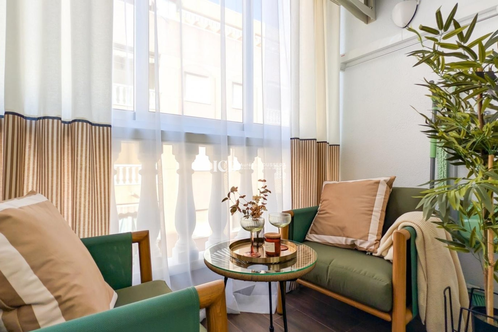 Resale - Apartment / flat -
Torrevieja - Centro