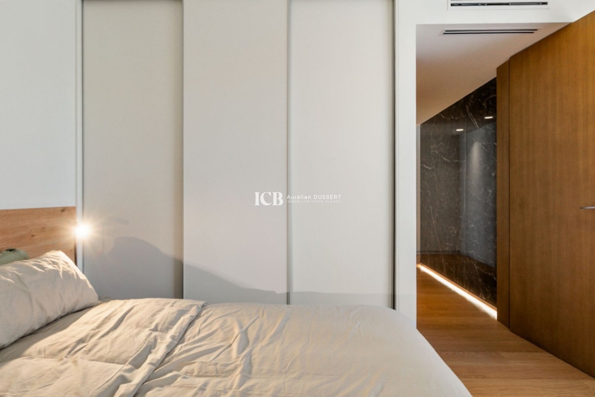 Resale - Apartment / flat -
Torrevieja - Centro