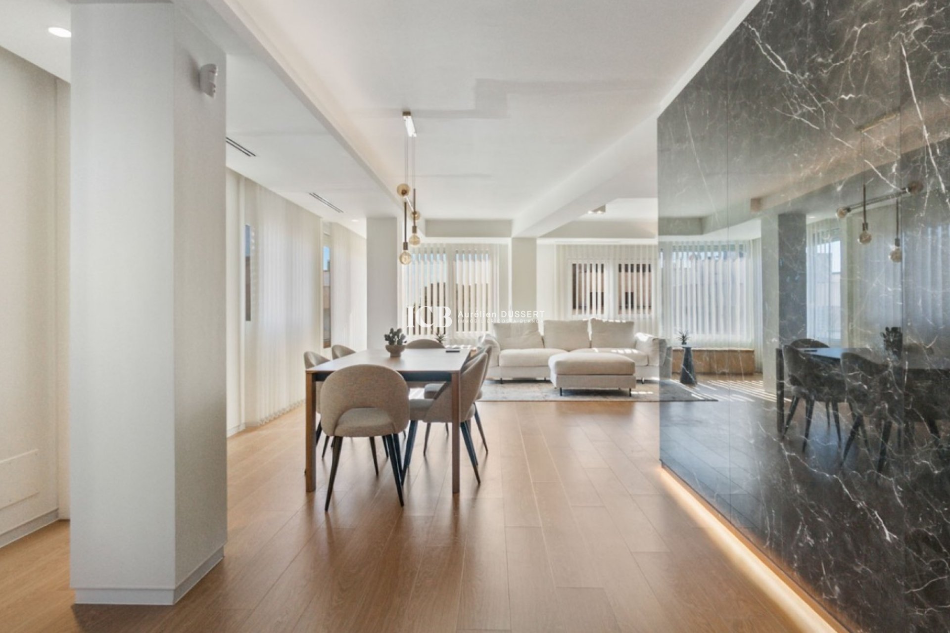 Resale - Apartment / flat -
Torrevieja - Centro