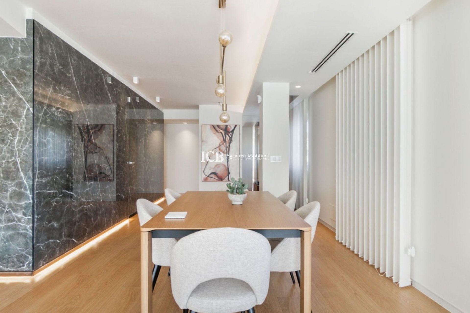 Resale - Apartment / flat -
Torrevieja - Centro