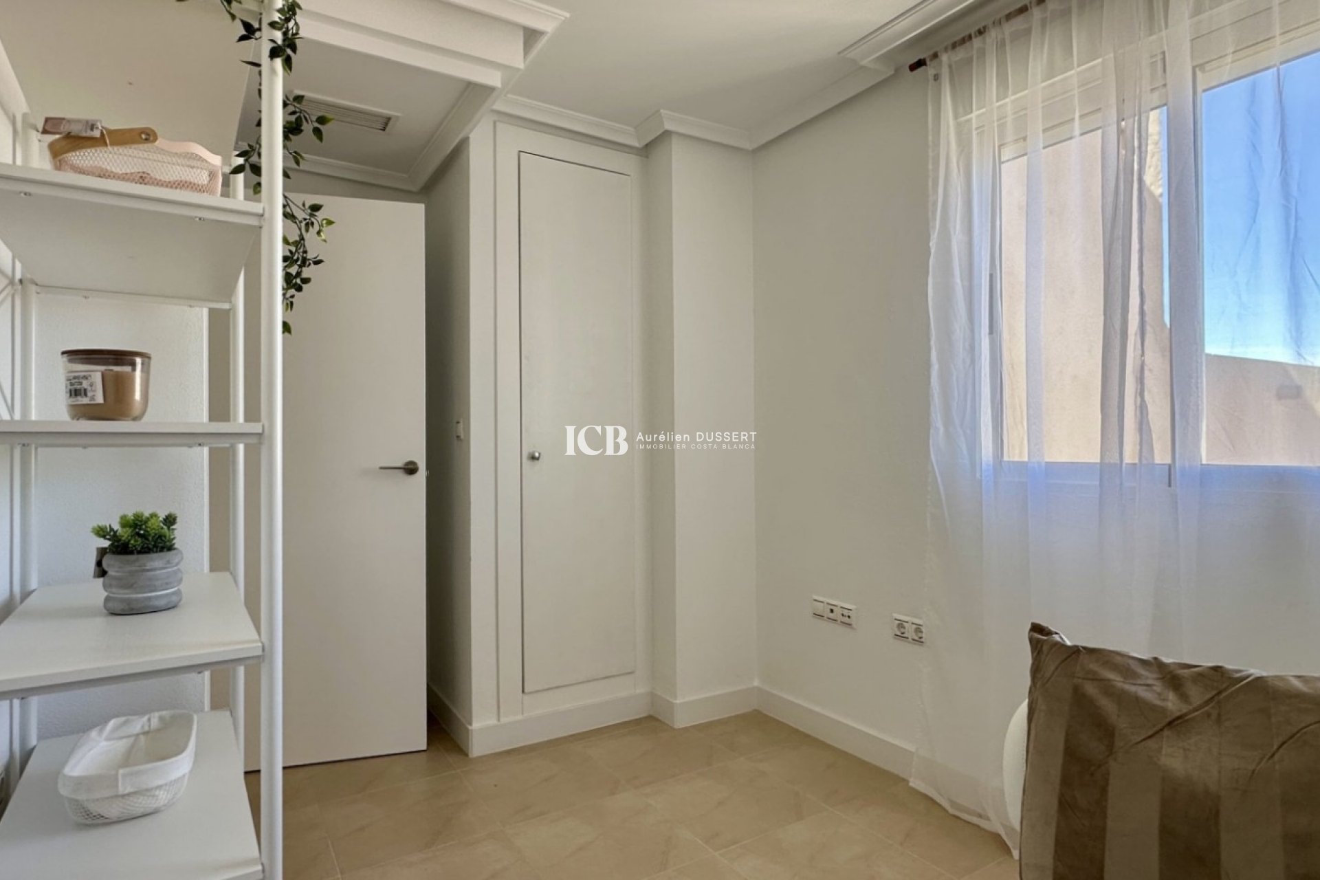 Resale - Apartment / flat -
Torrevieja - Centro