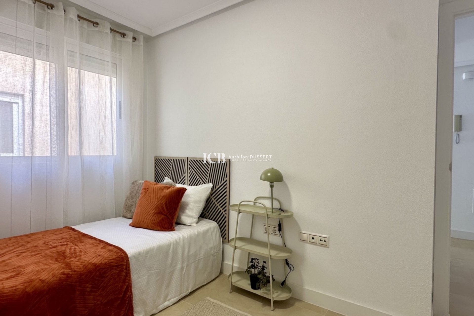 Resale - Apartment / flat -
Torrevieja - Centro