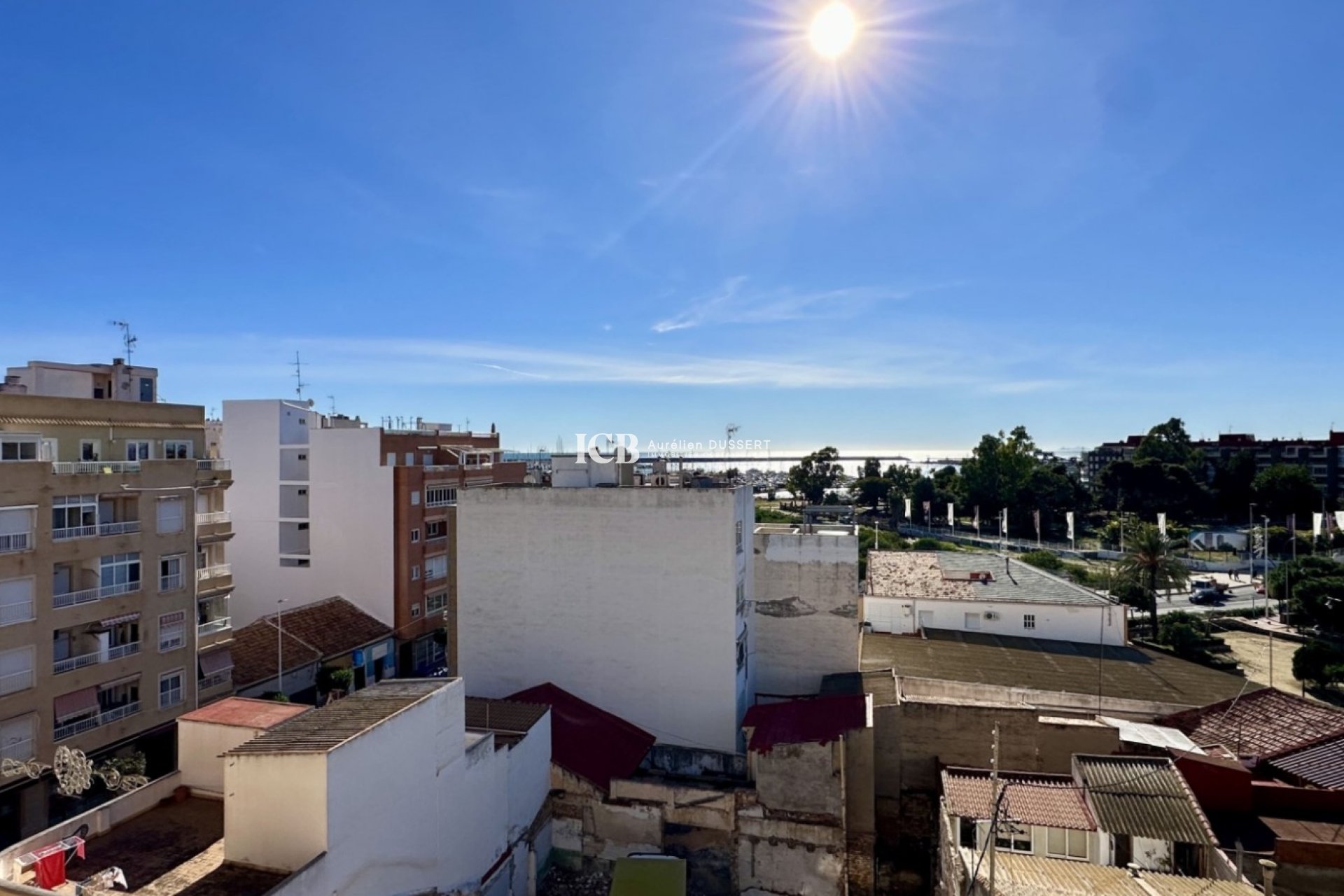 Resale - Apartment / flat -
Torrevieja - Centro