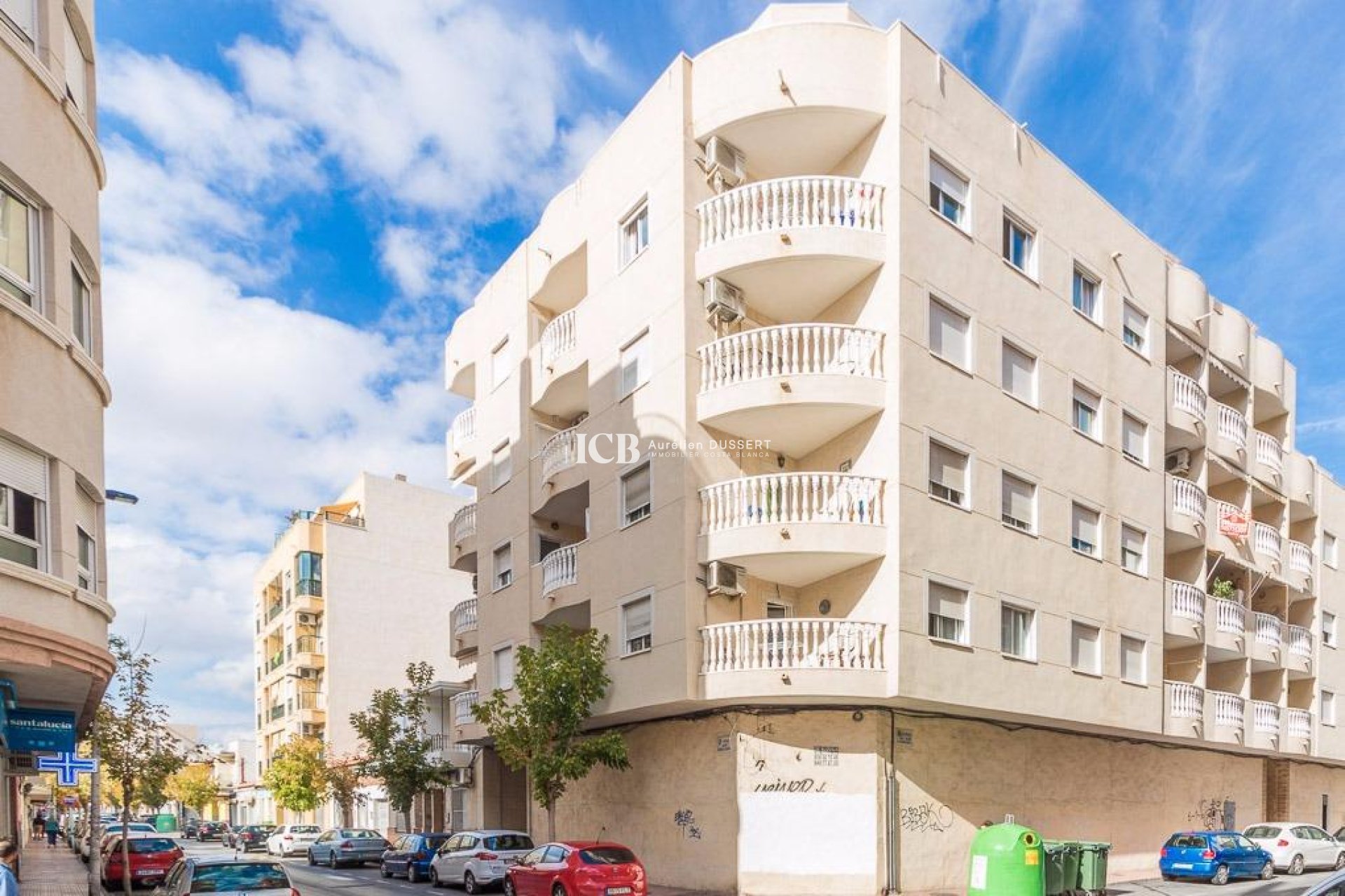 Resale - Apartment / flat -
Torrevieja - Centro