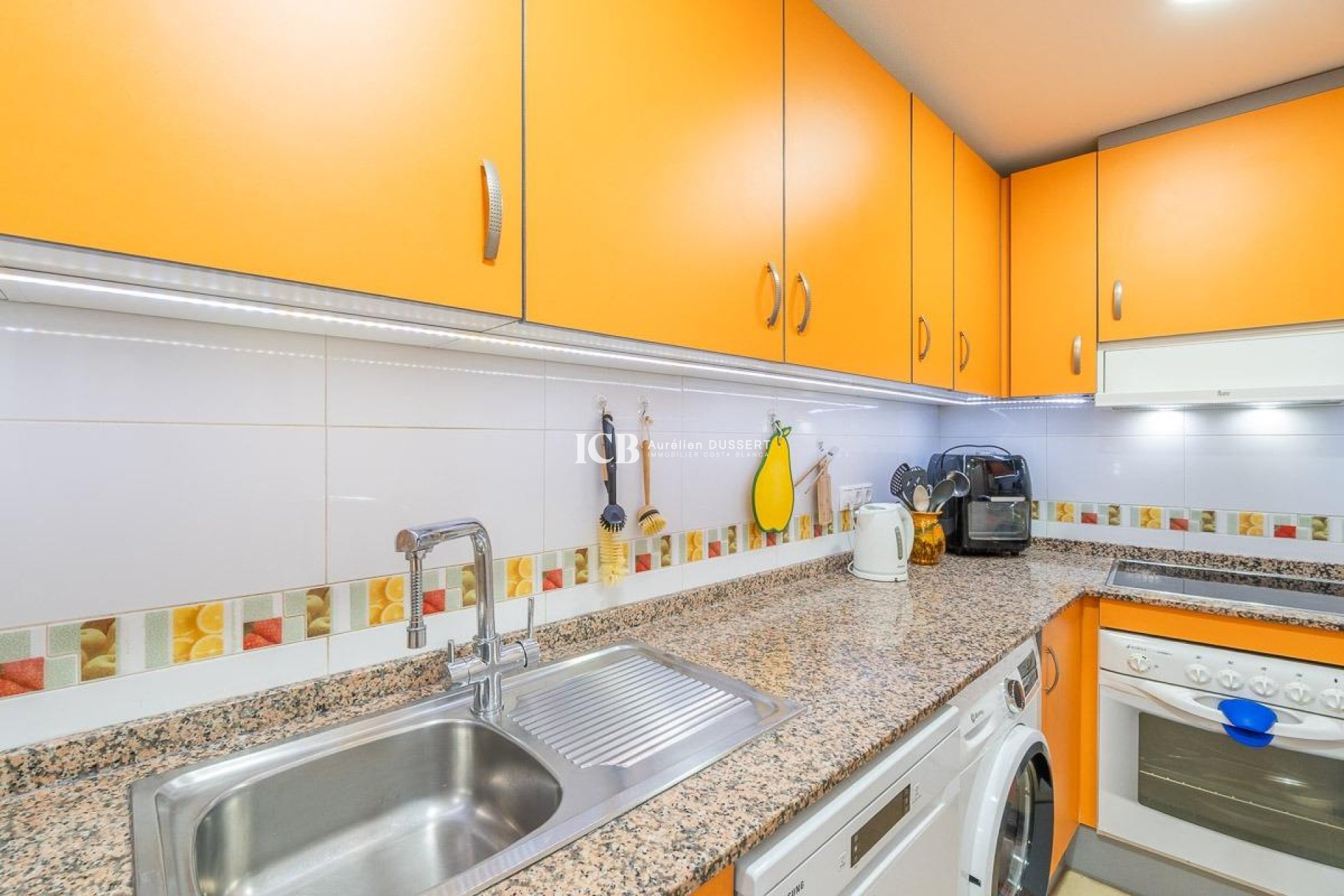 Resale - Apartment / flat -
Torrevieja - Centro