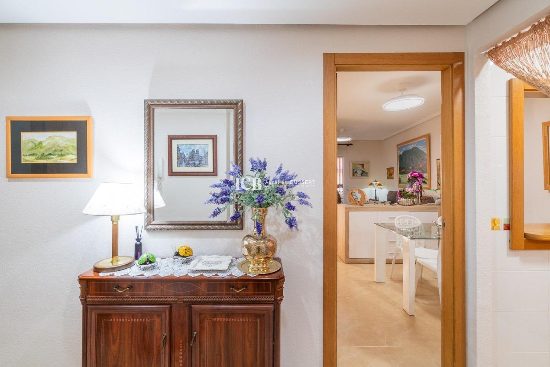 Resale - Apartment / flat -
Torrevieja - Centro