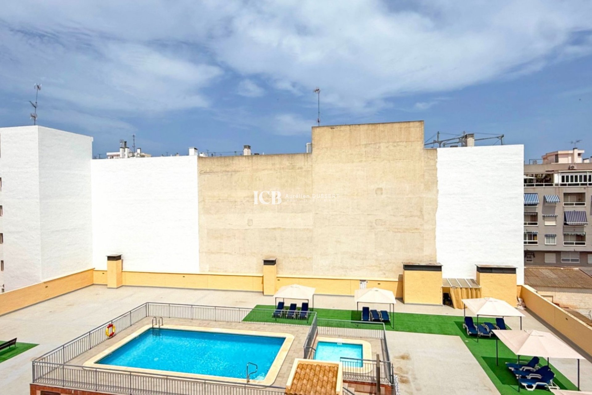 Resale - Apartment / flat -
Torrevieja - Centro