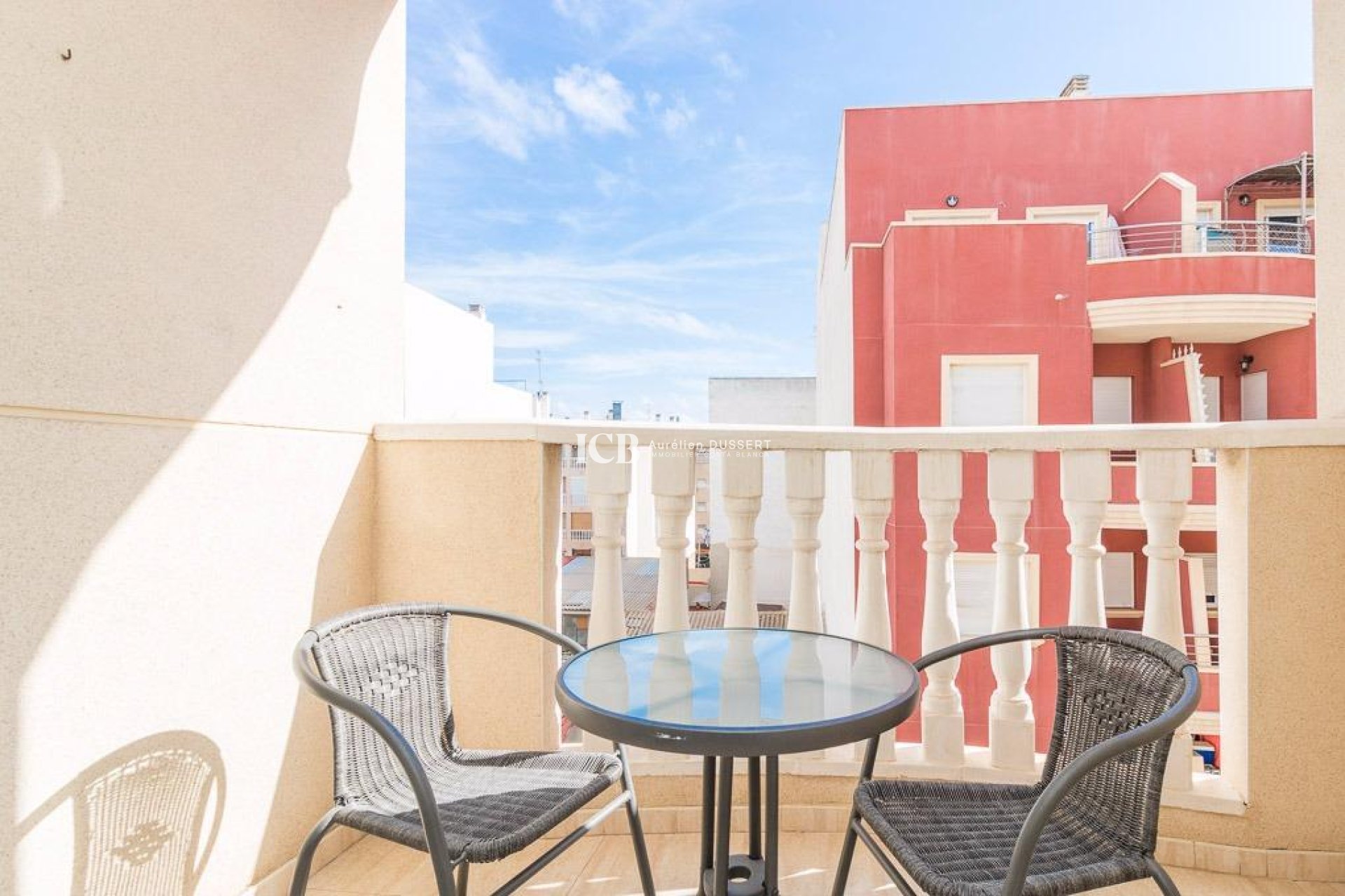 Resale - Apartment / flat -
Torrevieja - Centro