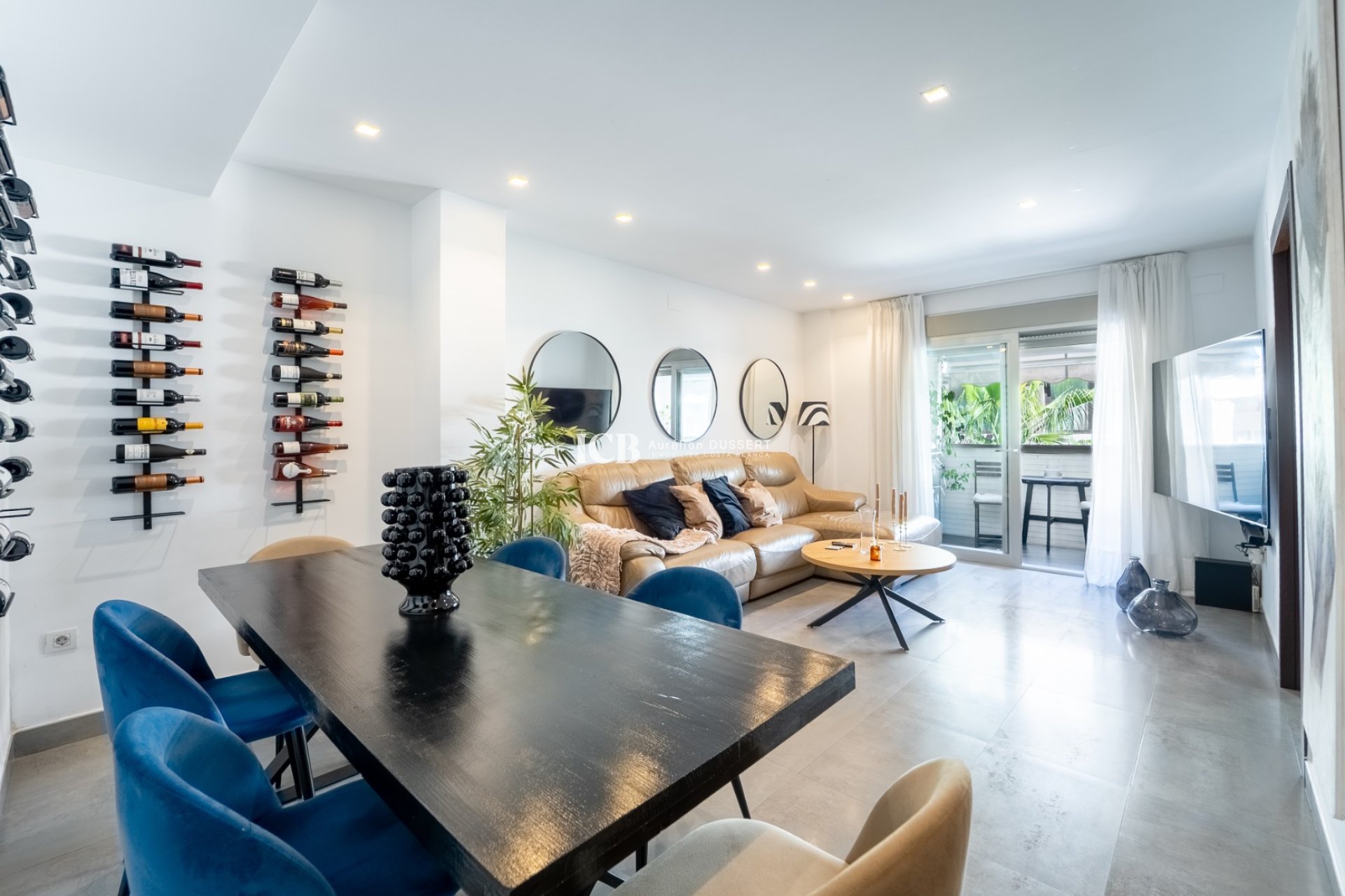 Resale - Apartment / flat -
Torrevieja - Centro