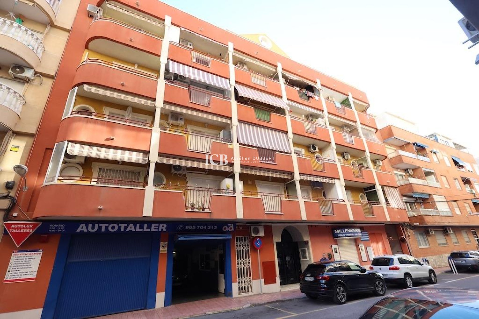 Resale - Apartment / flat -
Torrevieja - Centro