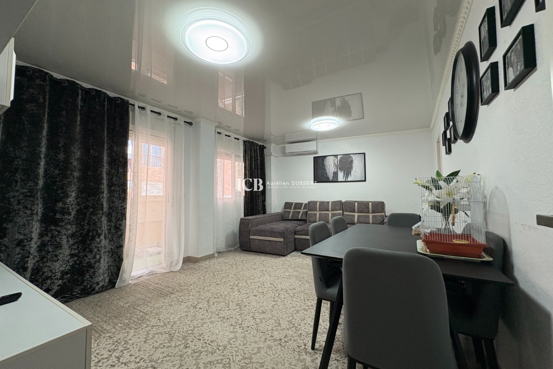 Resale - Apartment / flat -
Torrevieja - Centro
